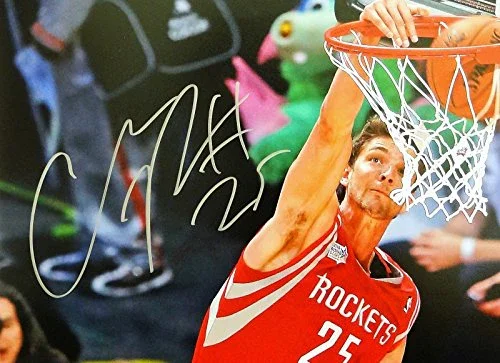 Chandler Parsons Autographed 16x20 Dunking Photo- TriStar Authenticated - Image 2