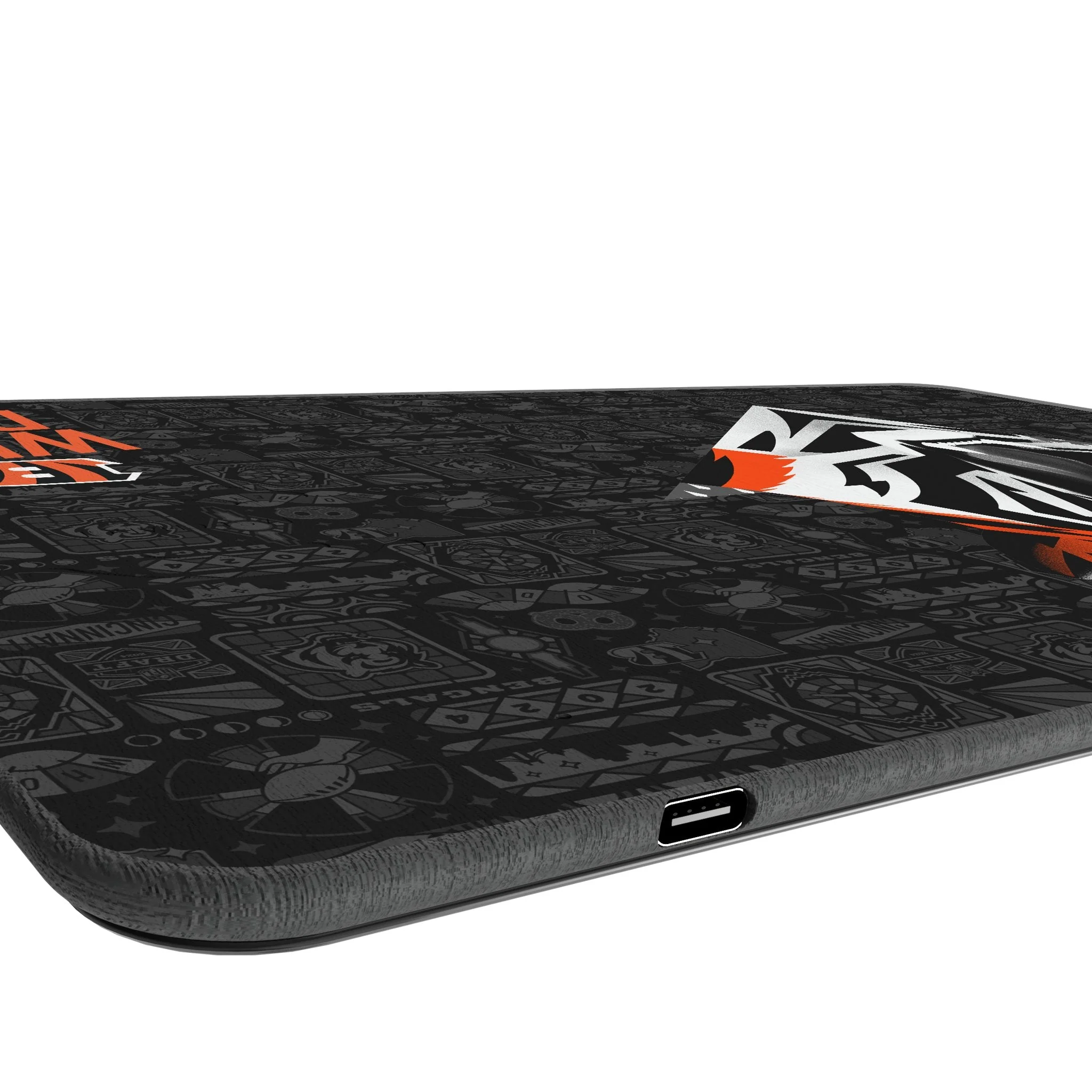 Cincinnati Bengals 2024 Edition 15-Watt Wireless Charger and Mouse Pad - Image 3