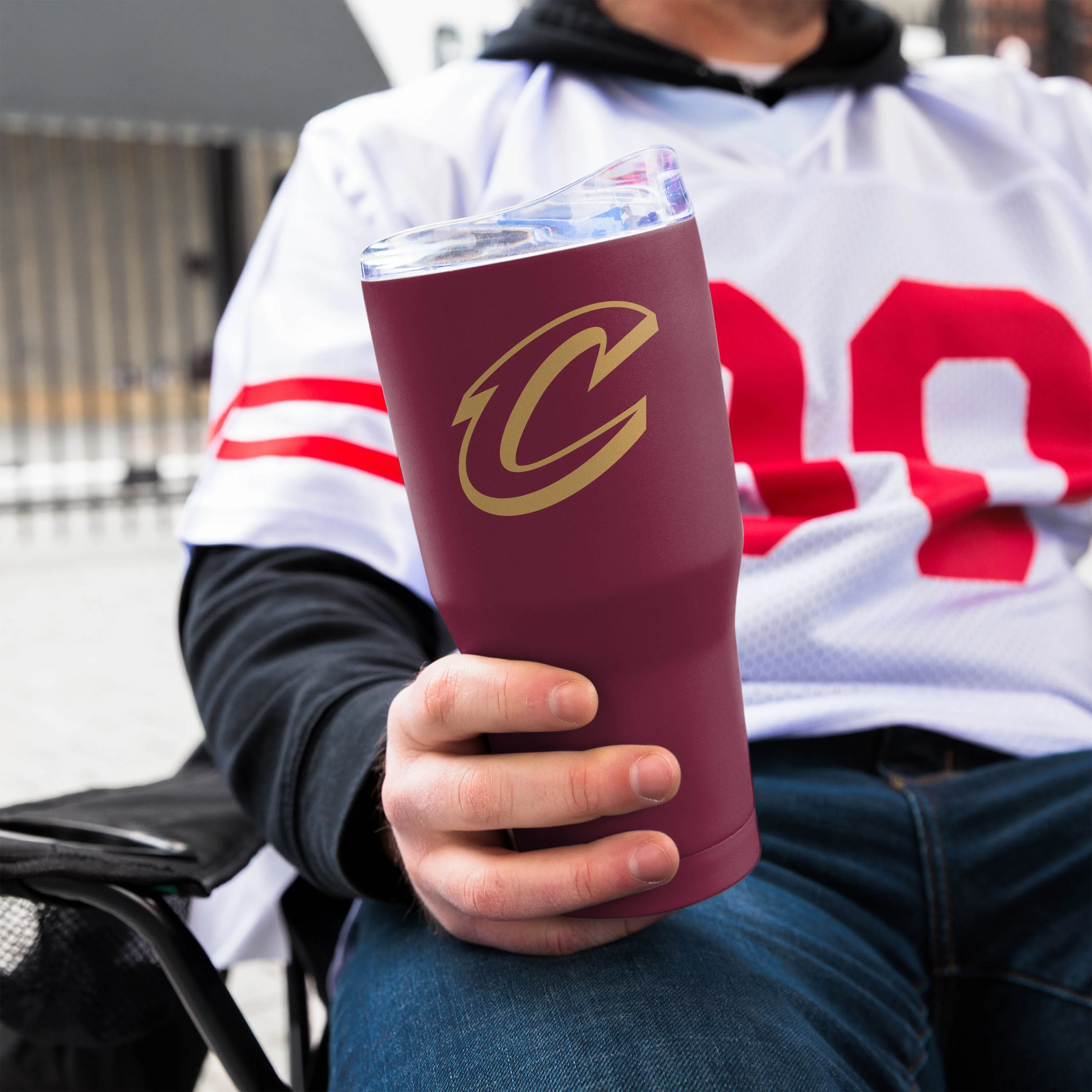 Cleveland Cavaliers 30oz Flipside Powder Coat Tumbler - Image 4