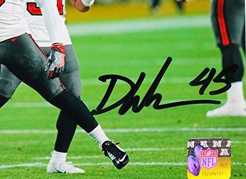 Devin White Autographed Tampa Bay Bucs 8x10 Taunt Photo- Beckett W Auth Black - Image 2