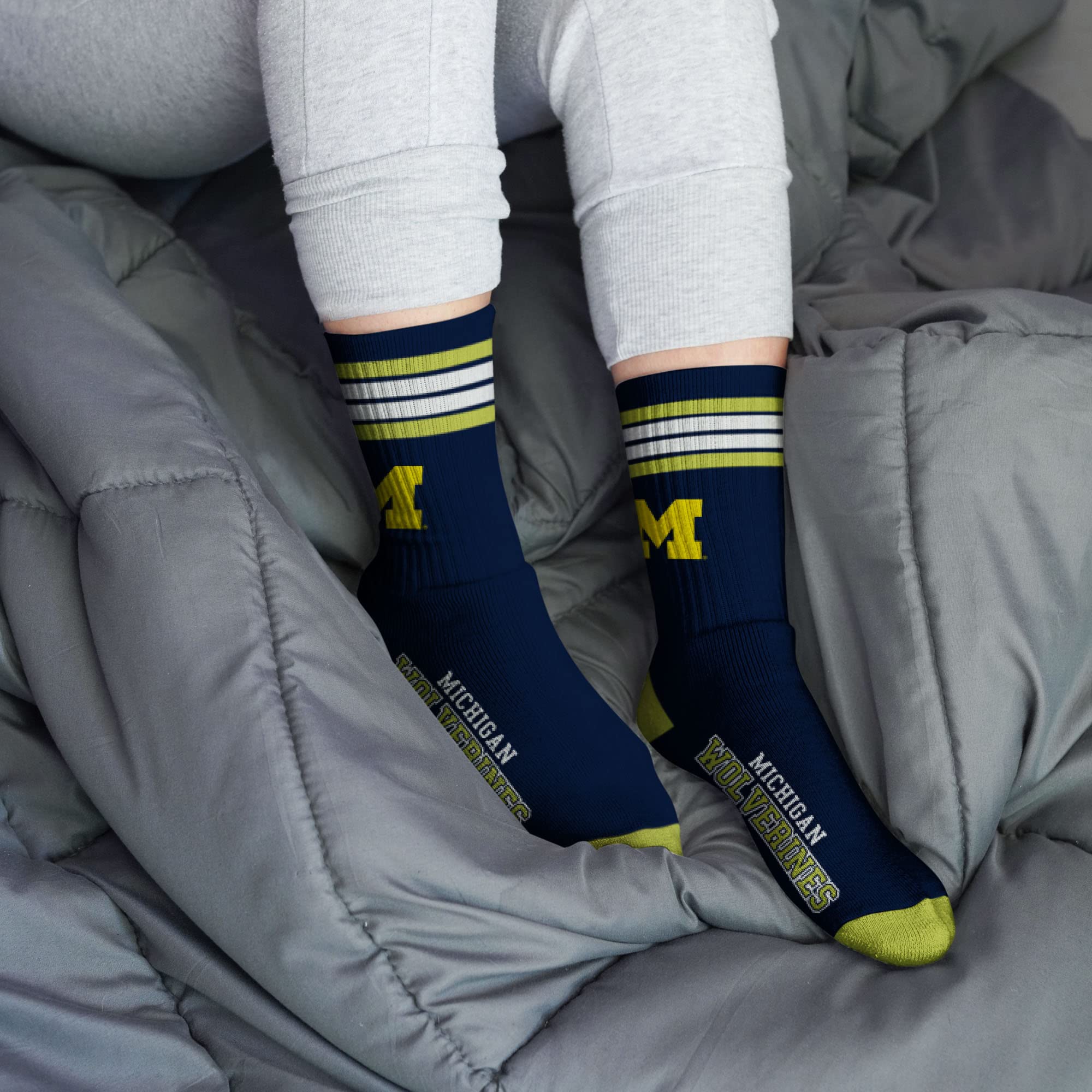 For Bare Feet NCAA Michigan Wolverines 4 Stripe Deuce Crew Sock Team Color LARGE - Image 2