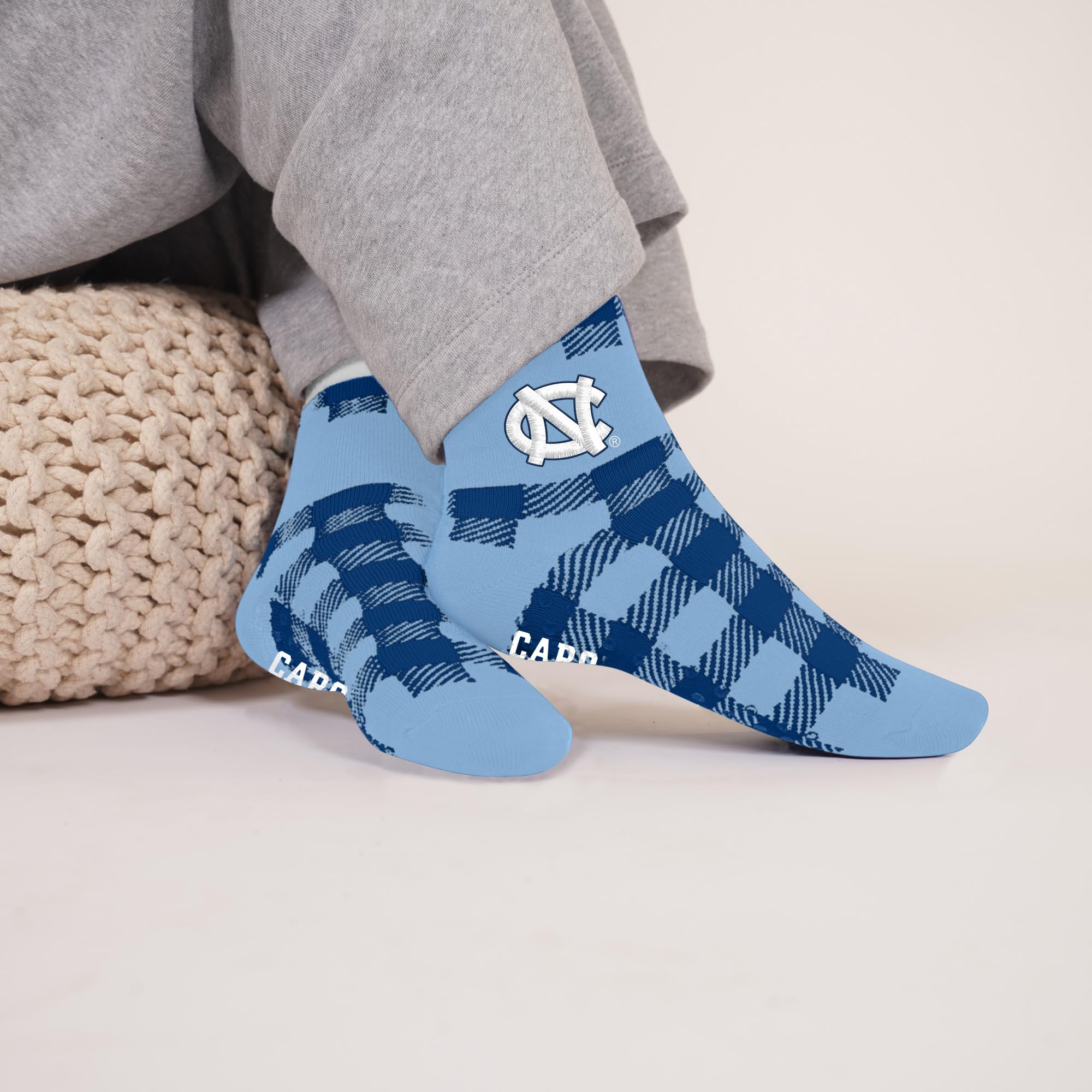 For Bare Feet NCAA NORTH CAROLINA TARHEELS Cozy Buff Plush Cabin Sock Team Color OSFM - Image 3