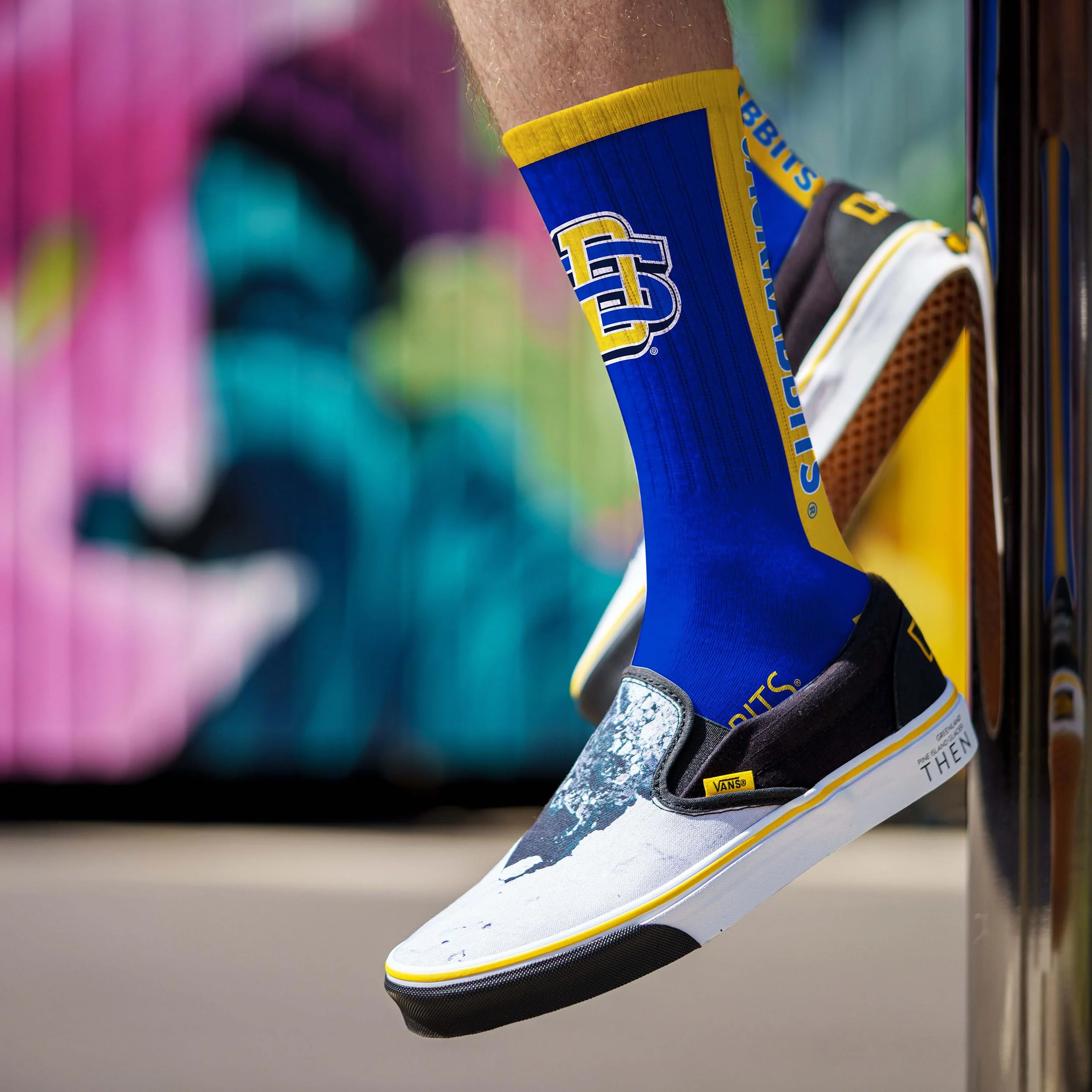For Bare Feet NCAA SOUTH DAKOTA STATE JACKRABBITS MVP Crew Sock Team Color Large - Image 3