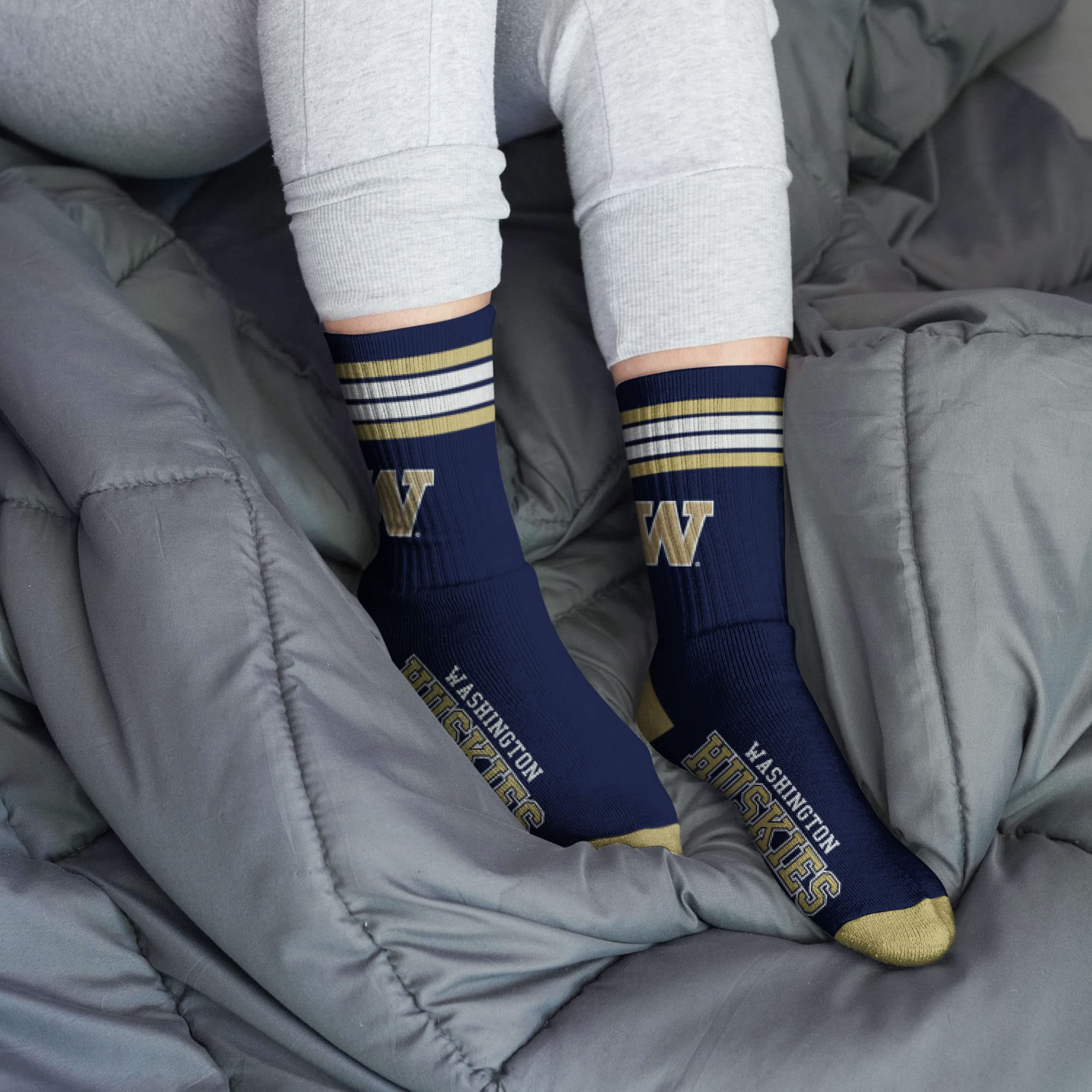 For Bare Feet NCAA Washington Huskies 4 Stripe Deuce Crew Sock Team Color MEDIUM - Image 2