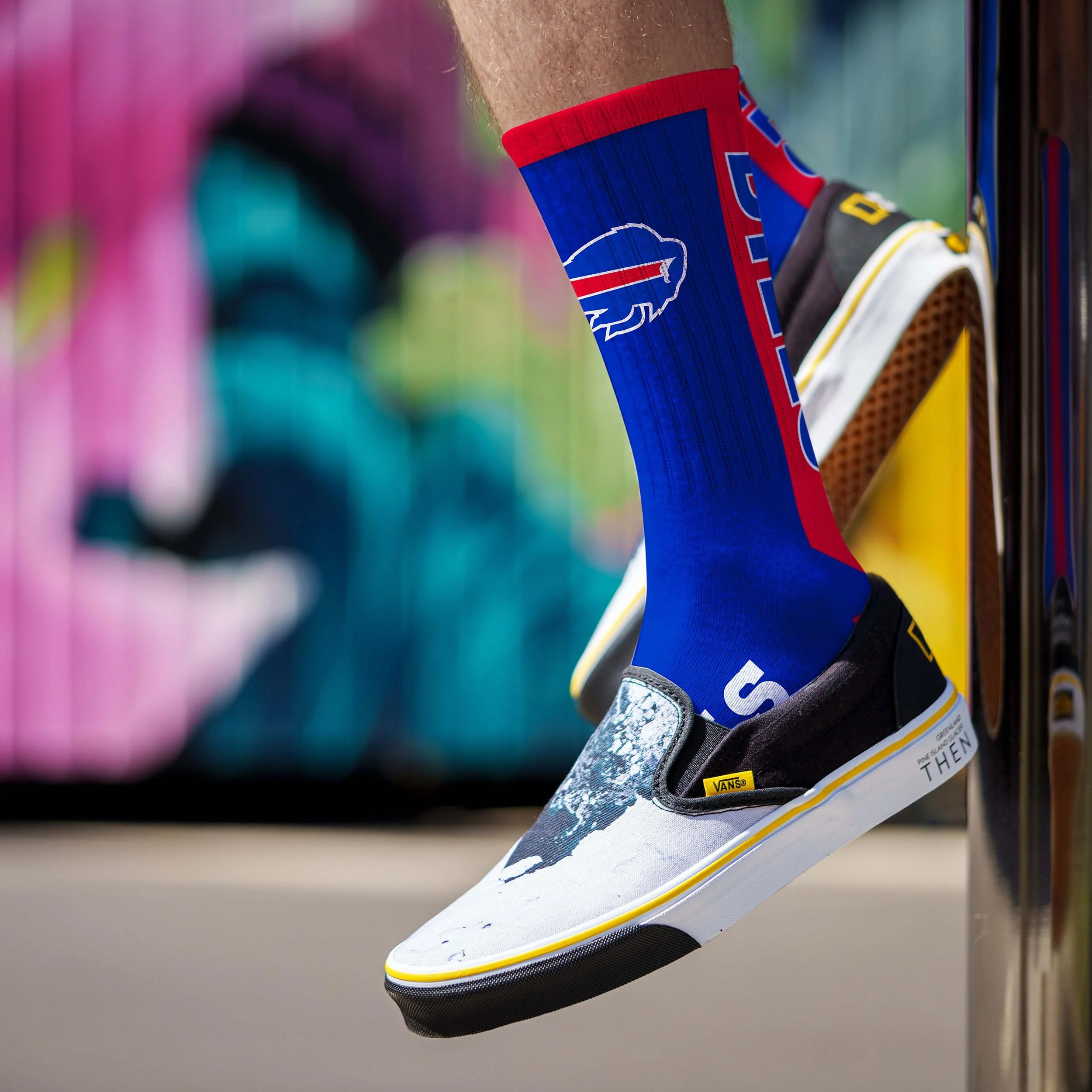 For Bare Feet NFL BUFFALO BILLS MVP Crew Sock Team Color Large - Image 3