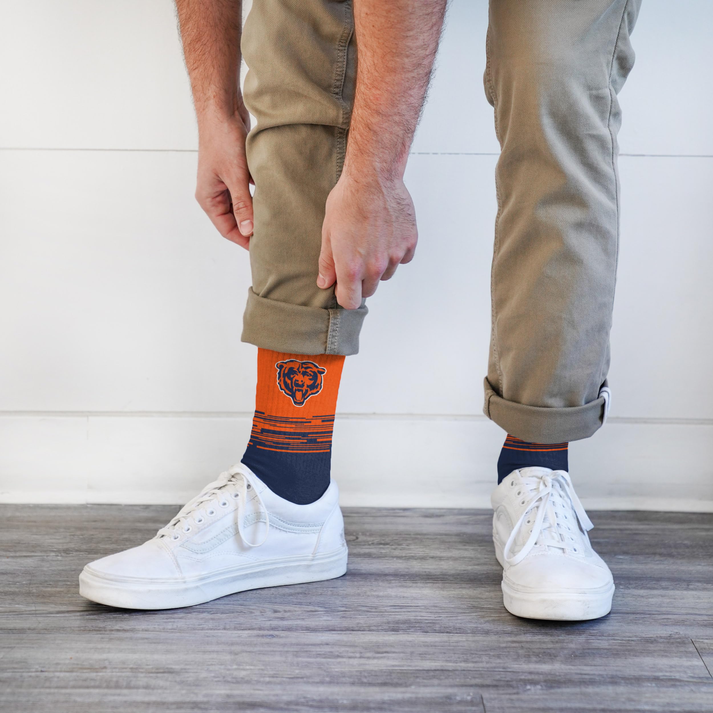 For Bare Feet NFL CHICAGO BEARS Elevate Premium Dress Crew Sock Team Color Large - Image 3