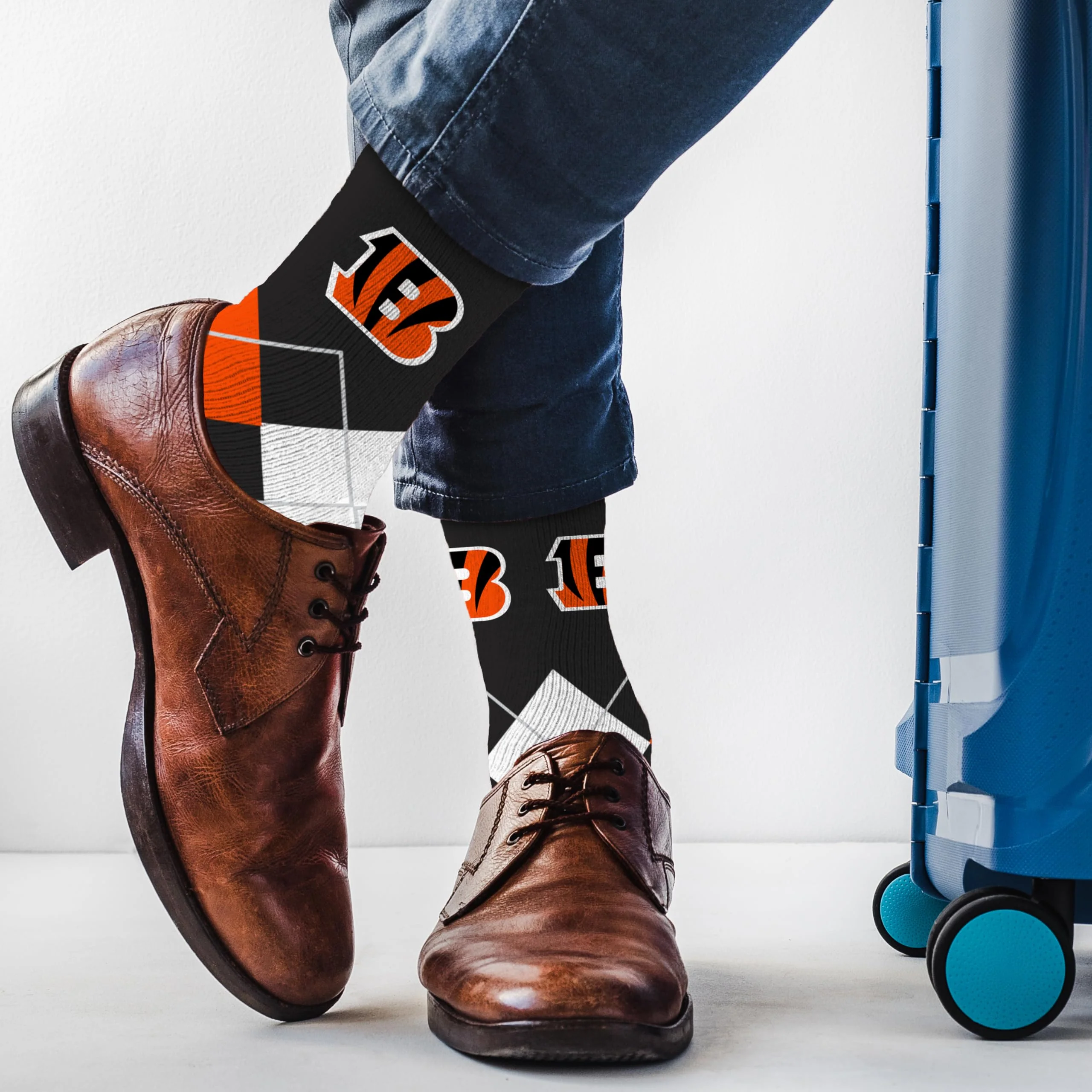 For Bare Feet NFL CINCINNATI BENGALS Argyle Remix Premium Dress Sock Team Color OSFM - Image 3