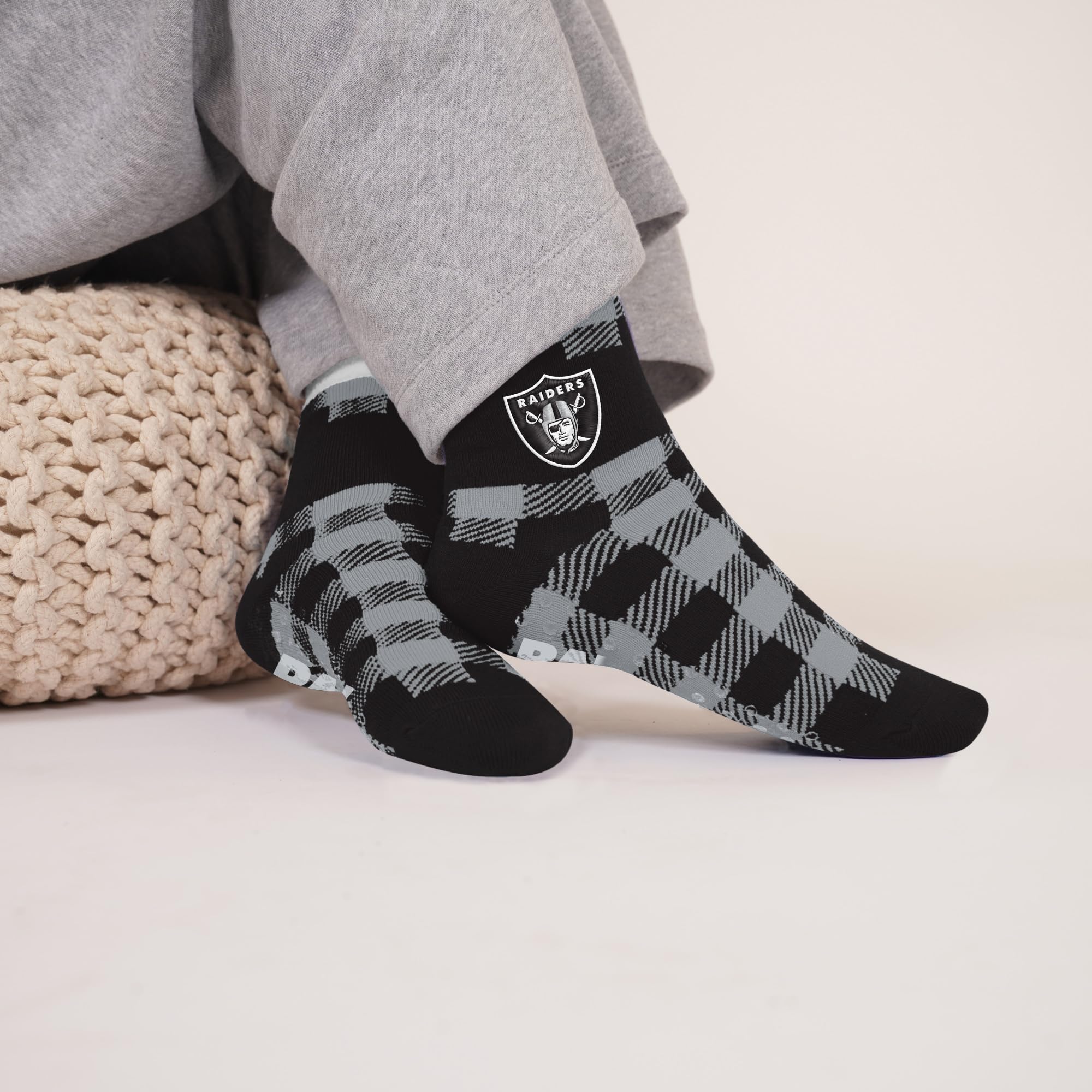 For Bare Feet NFL LAS VEGAS RAIDERS Cozy Buff Plush Cabin Sock Team Color OSFM - Image 2