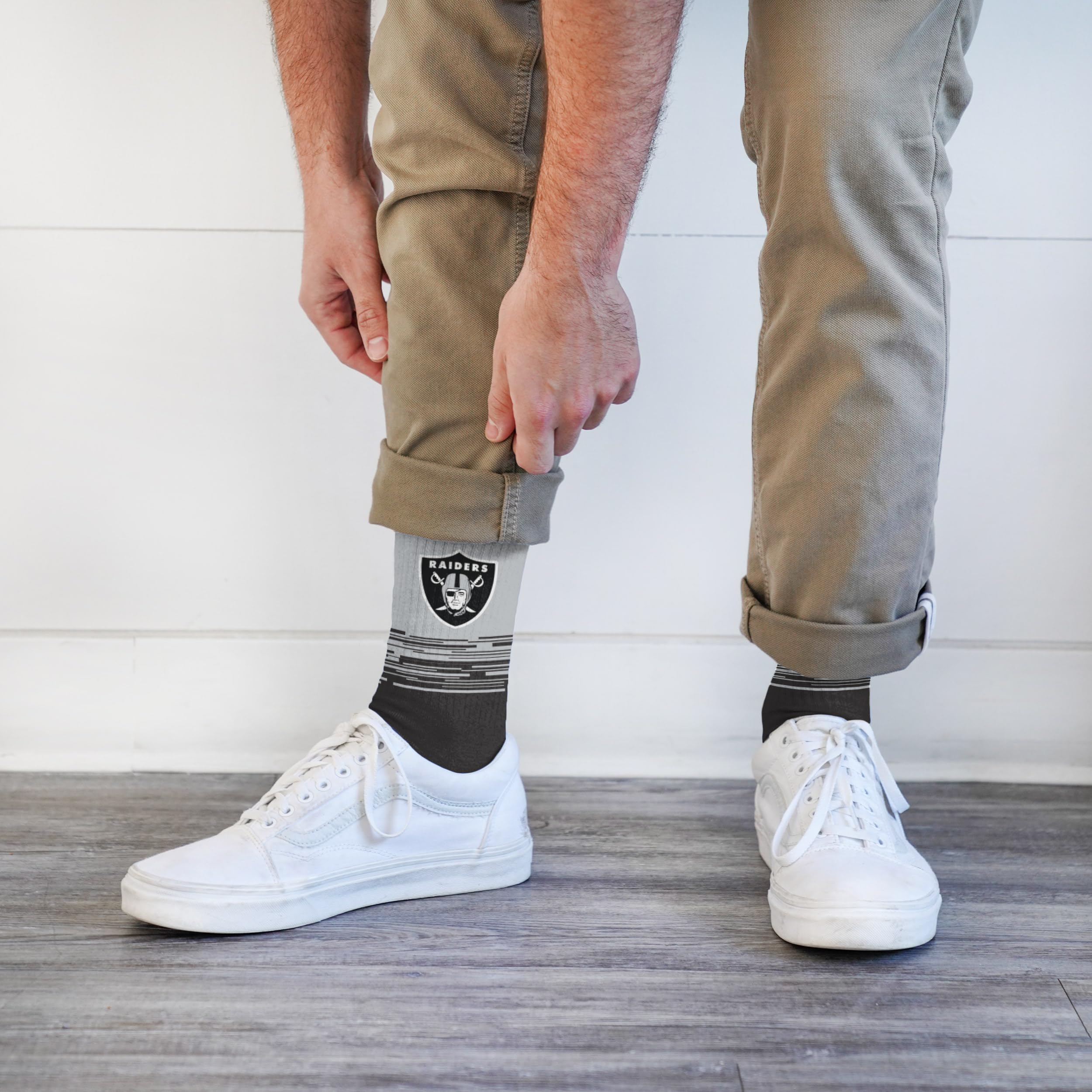 For Bare Feet NFL LAS VEGAS RAIDERS Elevate Premium Dress Crew Sock Team Color Large - Image 3