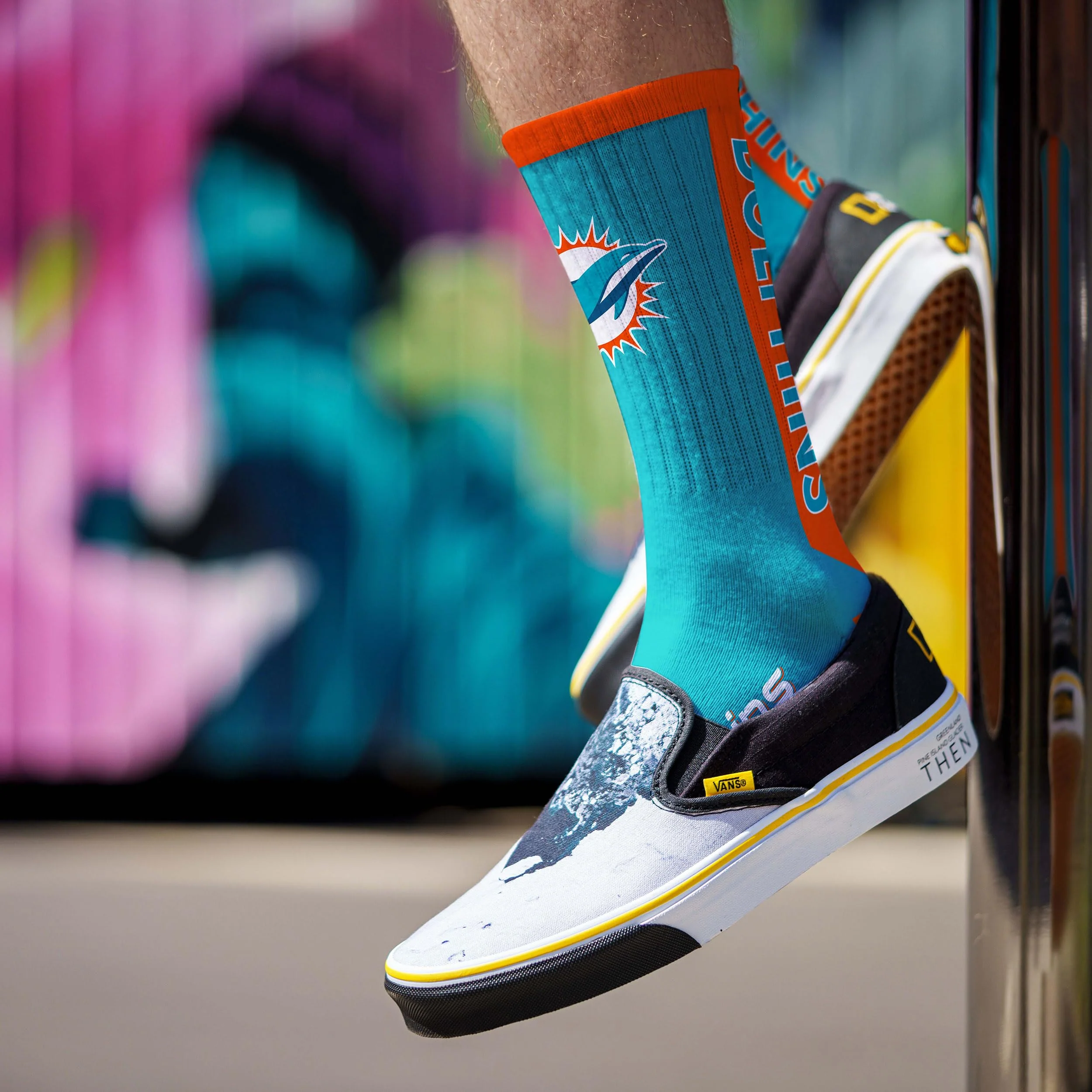 For Bare Feet NFL MIAMI DOLPHINS MVP Crew Sock Team Color Large - Image 3