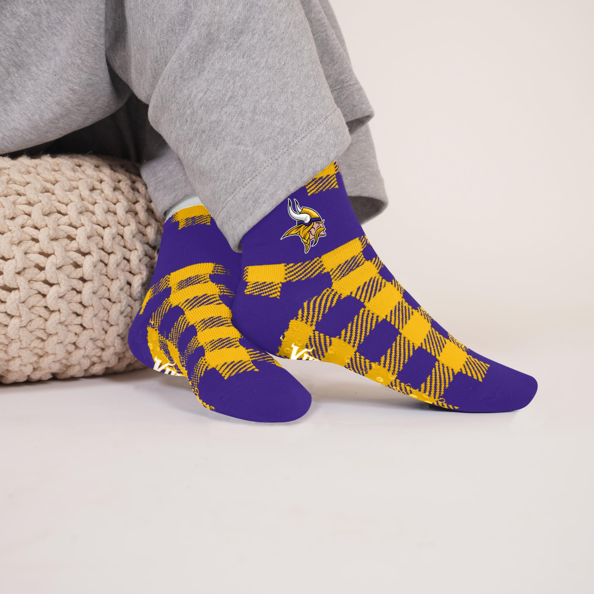 For Bare Feet NFL MINNESOTA VIKINGS Cozy Buff Plush Cabin Sock Team Color OSFM - Image 2