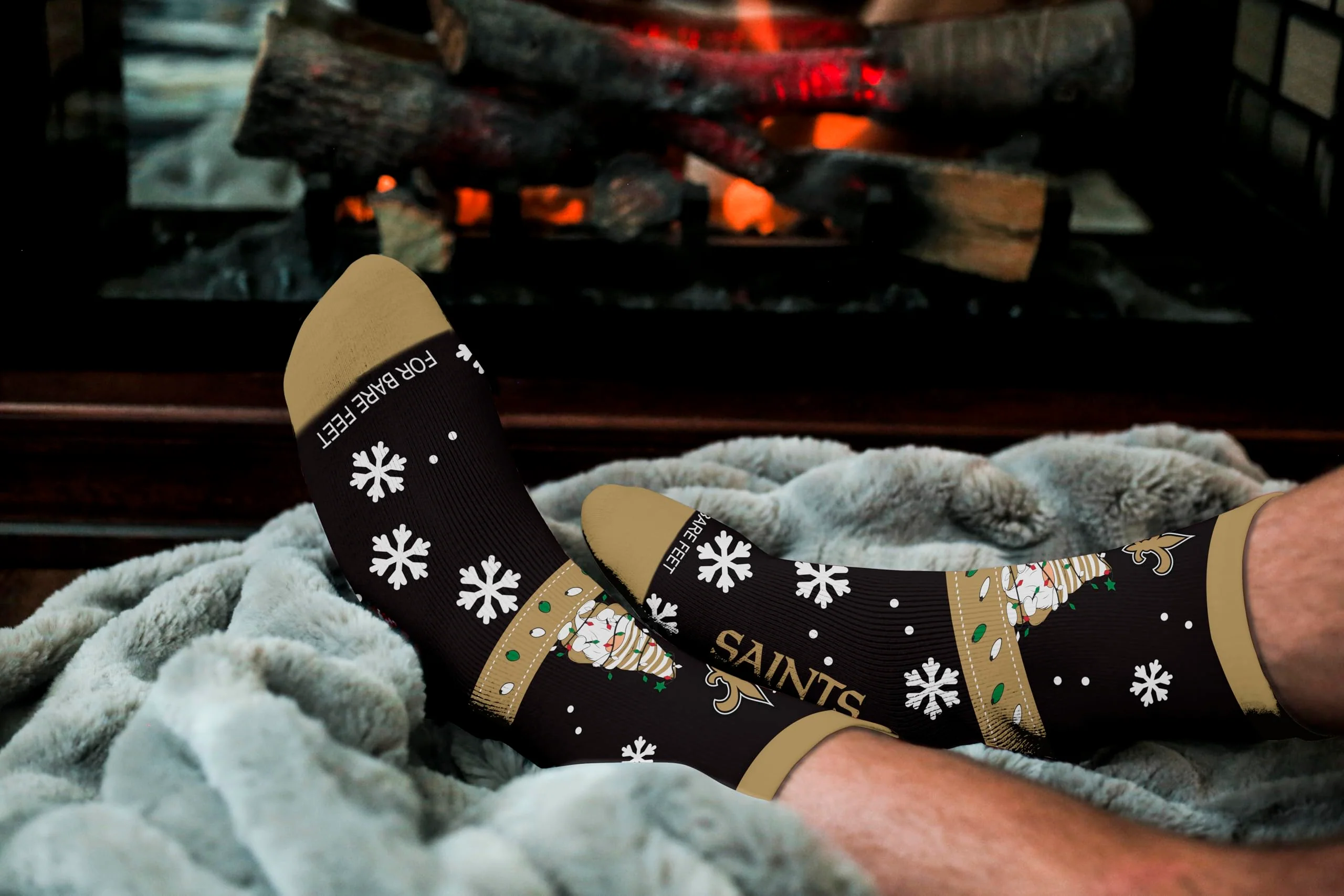 For Bare Feet NFL NEW ORLEANS SAINTS Holiday Sweater Gnome Team Colors Large - Image 3