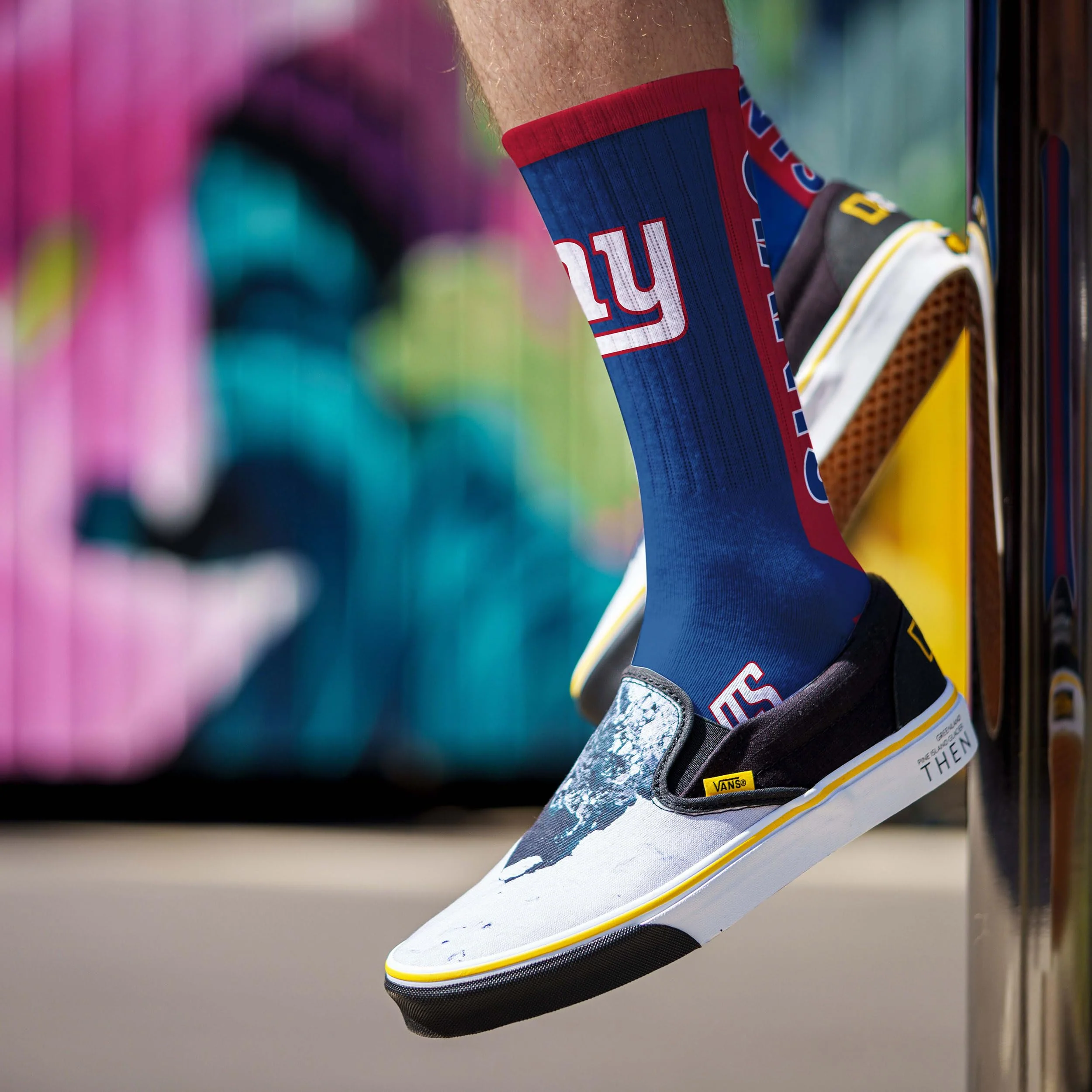 For Bare Feet NFL NEW YORK GIANTS MVP Crew Sock Team Color Large - Image 3