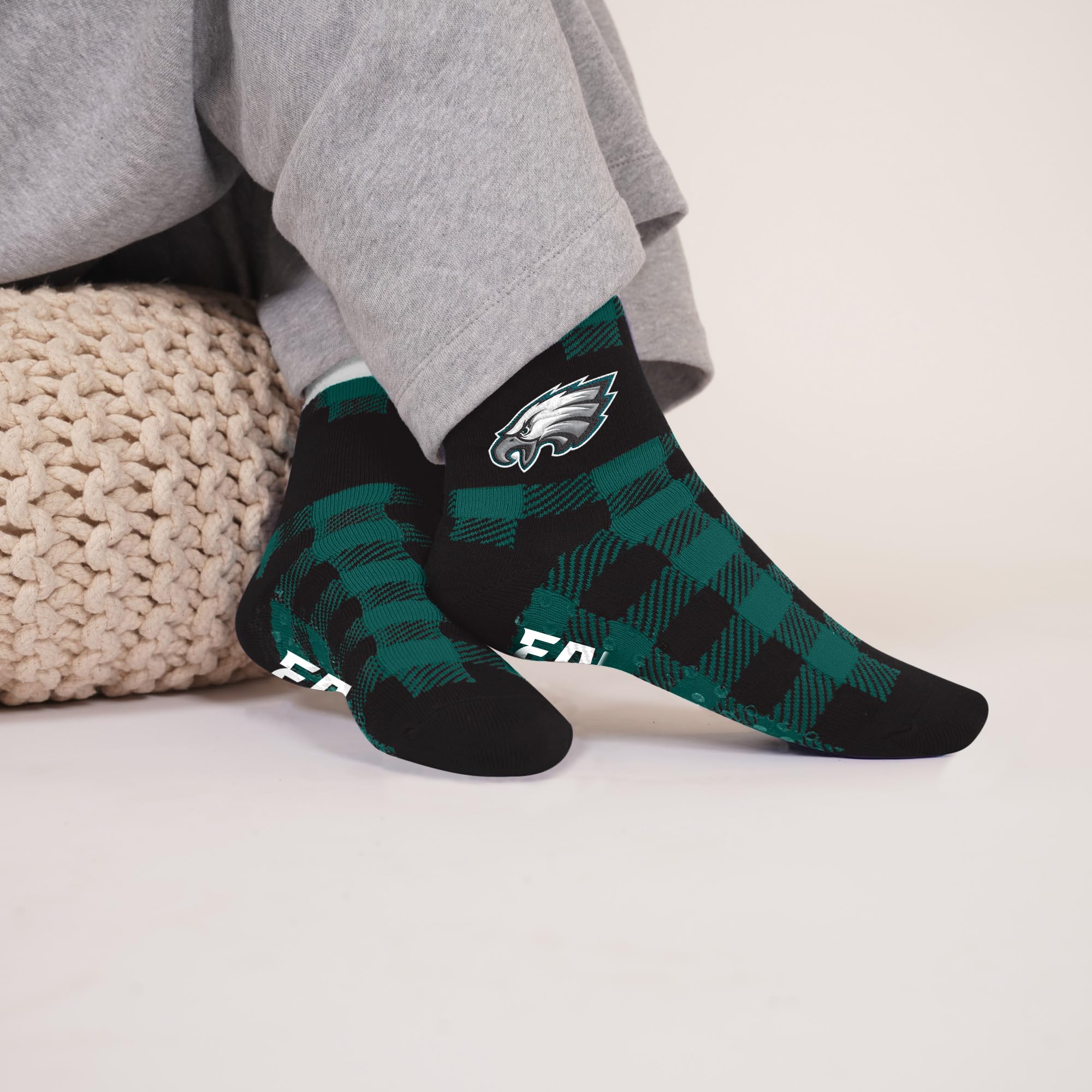 For Bare Feet NFL PHILADELPHIA EAGLES Cozy Buff Plush Cabin Sock Team Color OSFM - Image 3