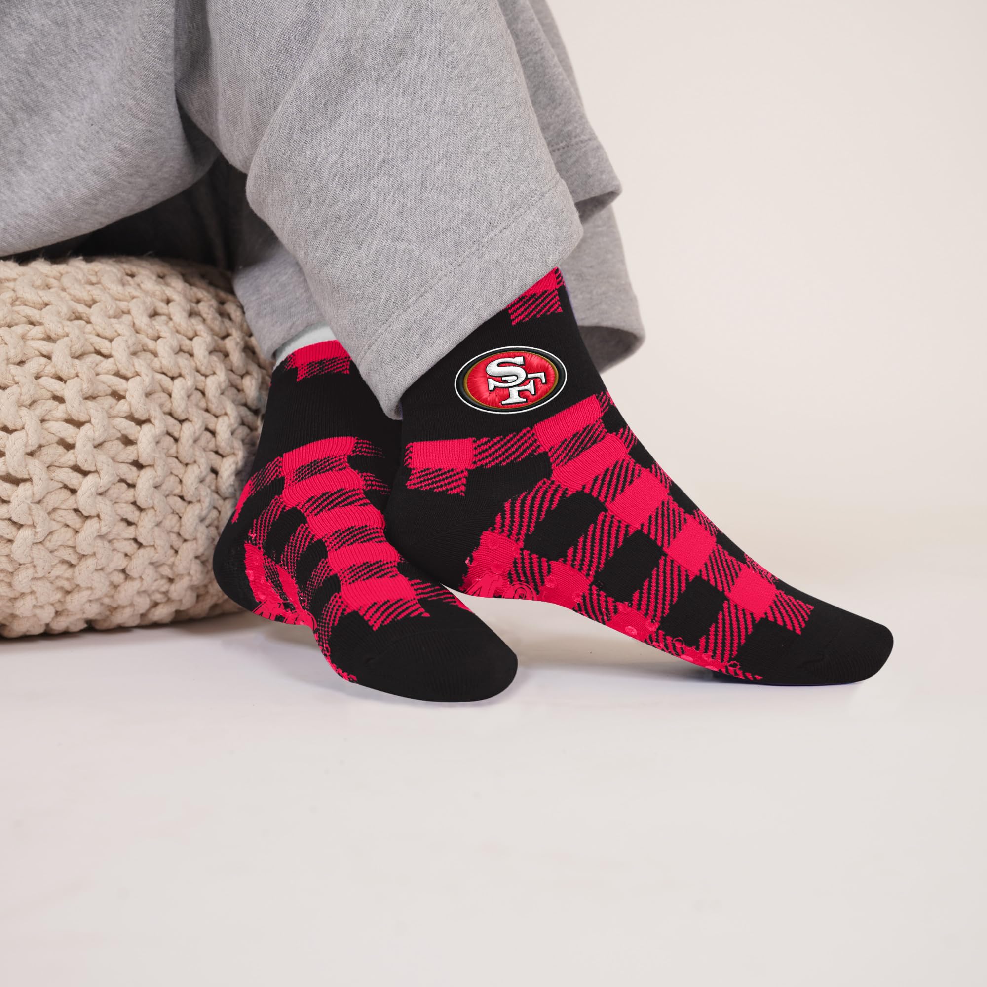 For Bare Feet NFL SAN FRANCISCO 49ERS Cozy Buff Plush Cabin Sock Team Color OSFM - Image 3