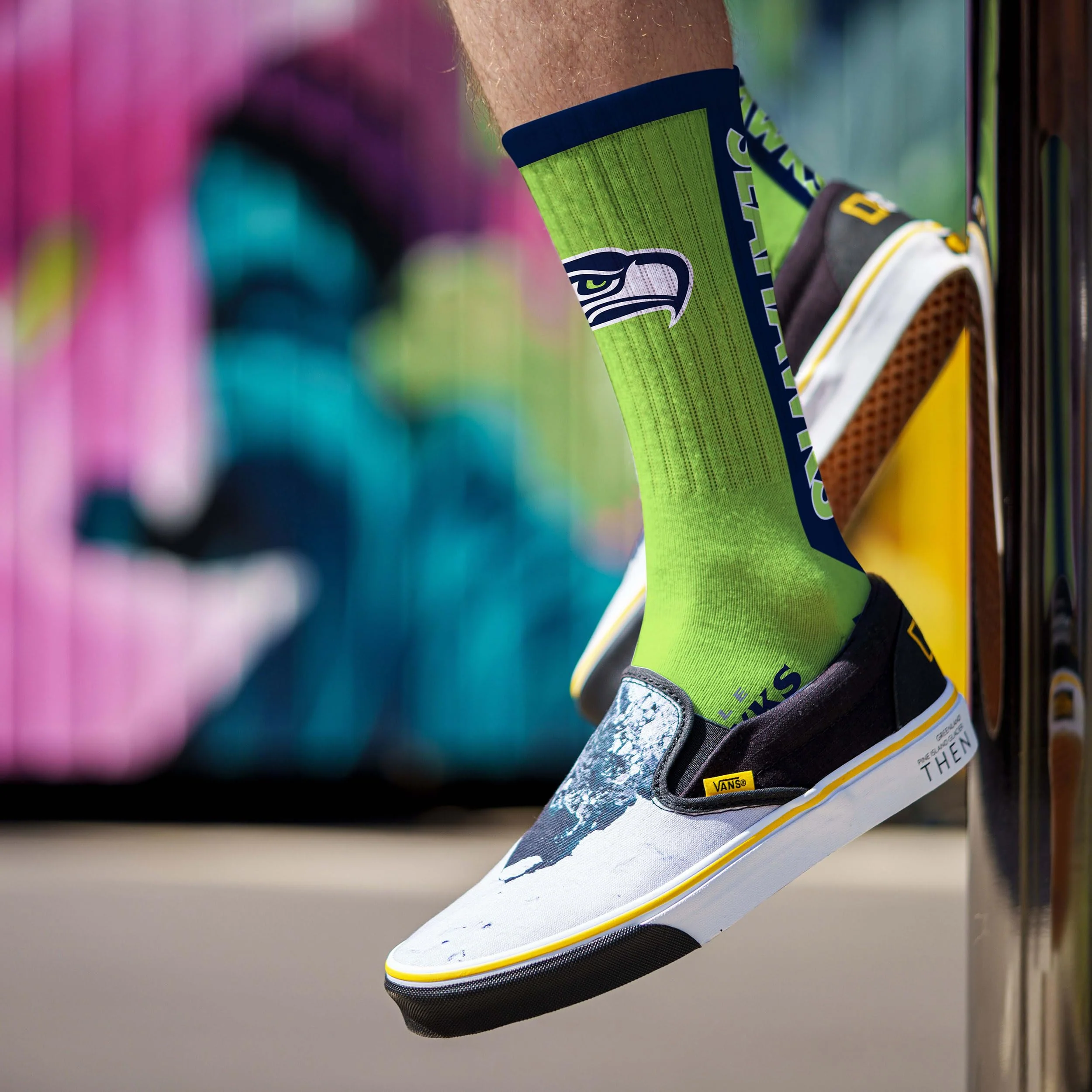 For Bare Feet NFL SEATTLE SEAHAWKS MVP Crew Sock Team Color Large - Image 3