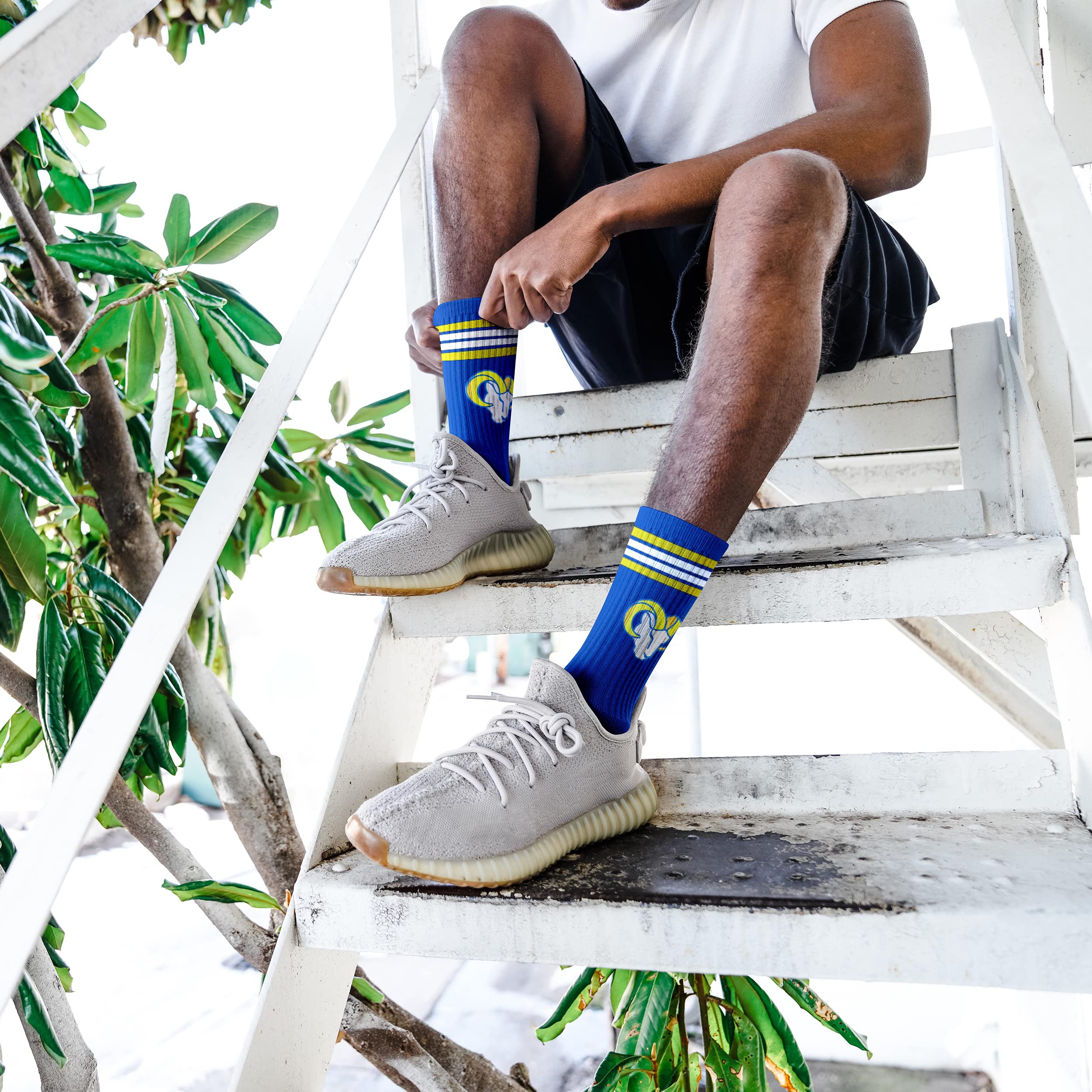 For Bare Feet NFL Youth 4 Stripe Deuce Crew Sock, Los Angeles Rams, One Size - Image 5