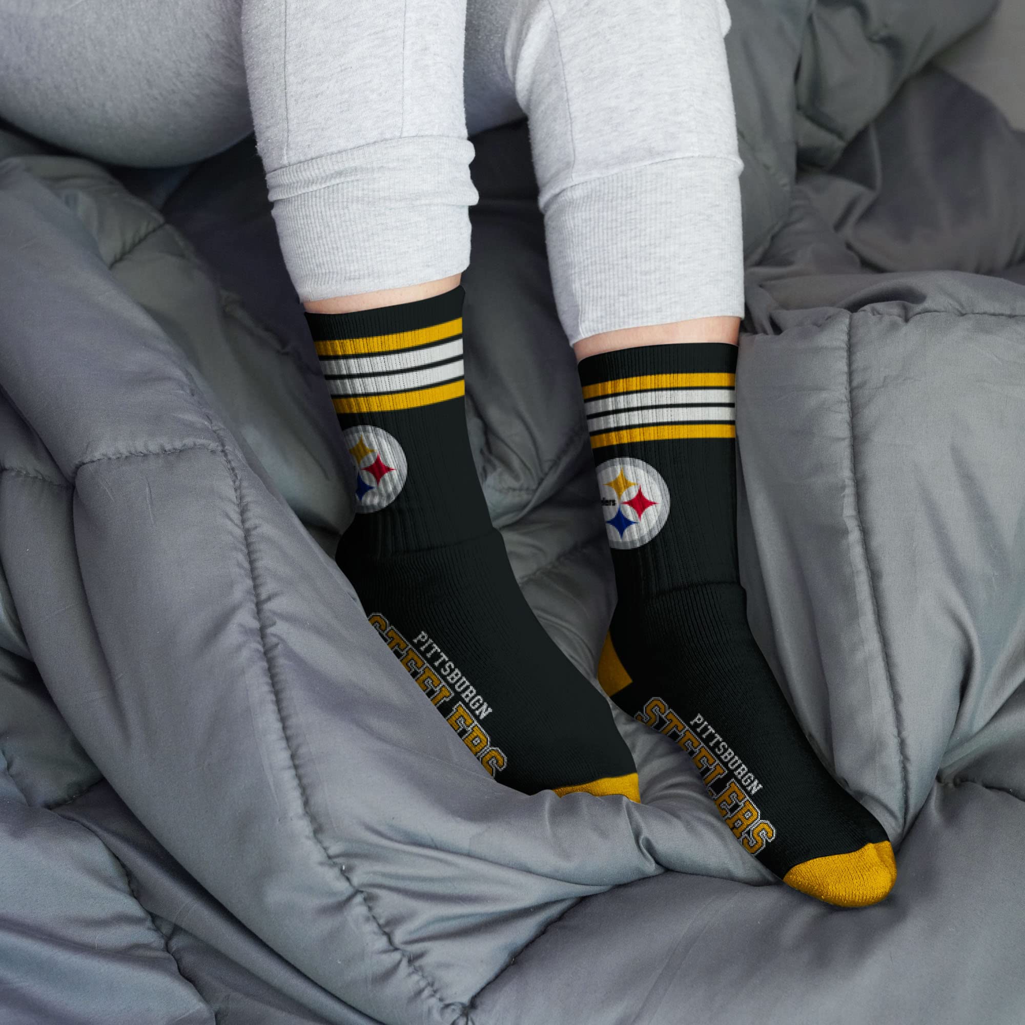 For Bare Feet NFL Youth 4 Stripe Deuce Crew Sock, Pittsburgh Steelers, One Size - Image 2