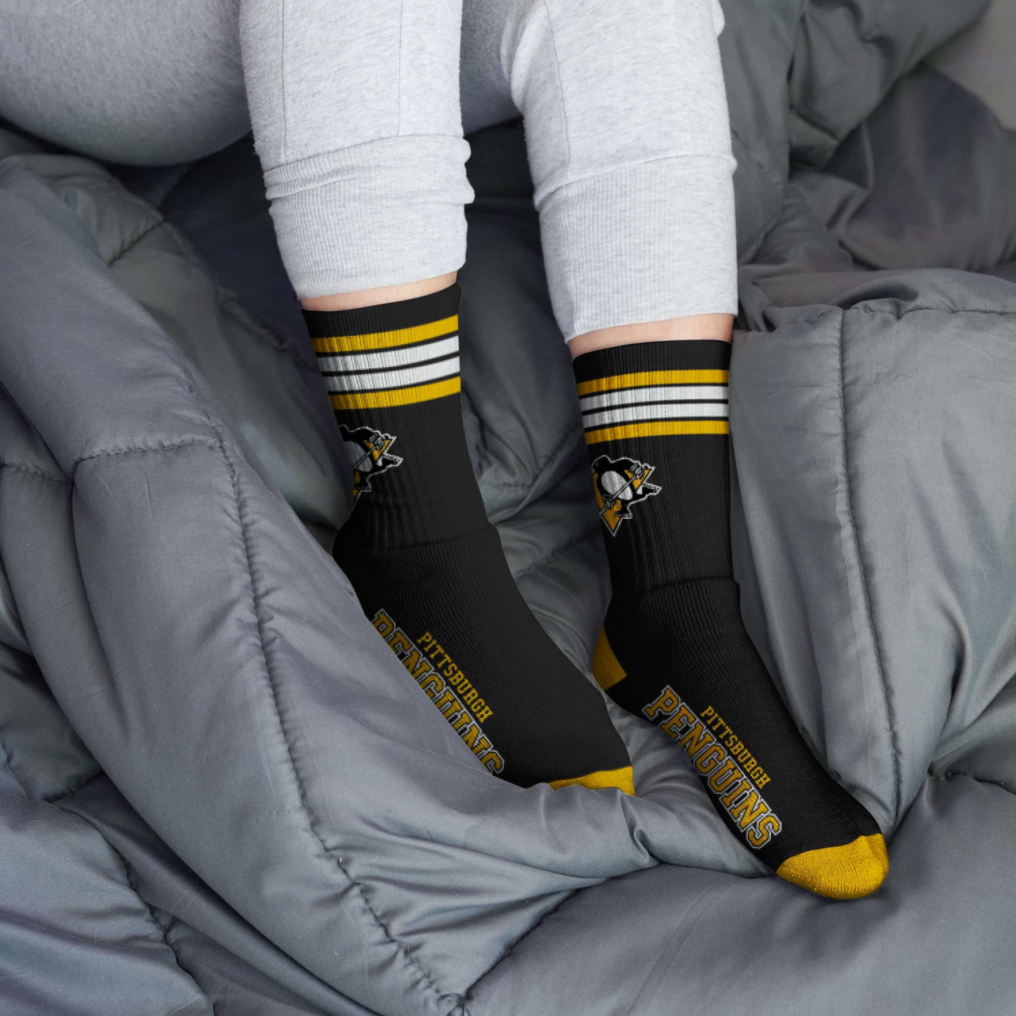 For Bare Feet NHL Pittsburgh Penguins 4 Stripe Deuce Crew Sock Team Color MEDIUM - Image 2