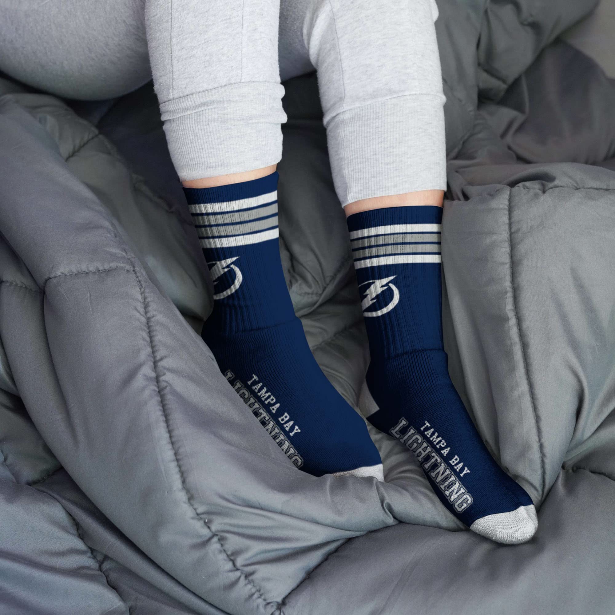 For Bare Feet NHL Tampa Bay Lightning 4 Stripe Deuce Crew Sock Team Color MEDIUM - Image 2