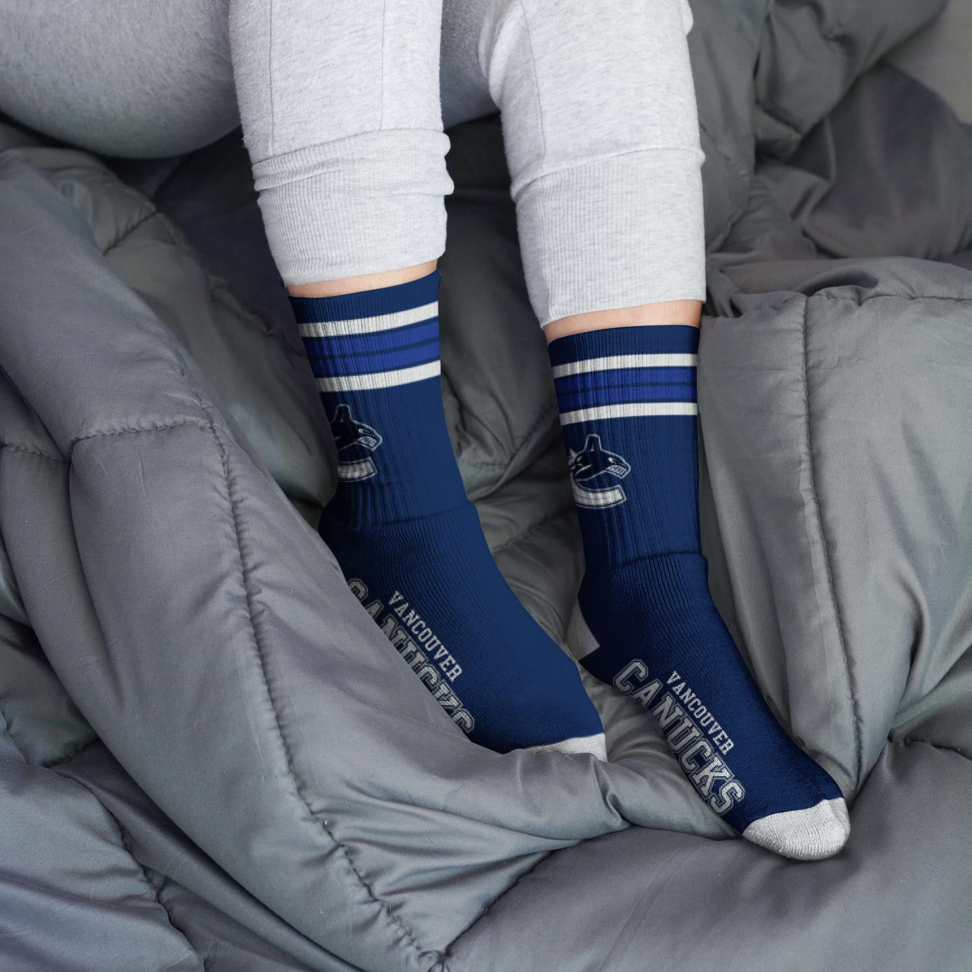 For Bare Feet NHL Vancouver Canucks 4 Stripe Deuce Crew Sock Team Color MEDIUM - Image 2