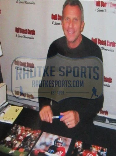 Joe Montana Autographed/Signed San Francisco 49ers 16x20 NFL Photo - Celebrating - Image 3