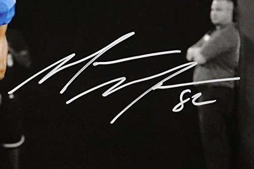 Mario Manningham Autographed 16x20 NY B/W Color Photo- JSA Authenticated - Image 2