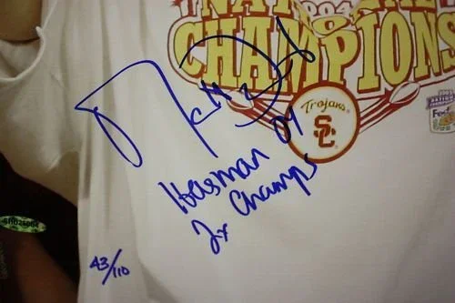 Matt Leinart Autographed 16x20 'Heisman 2x Champ' Photo - Image 2