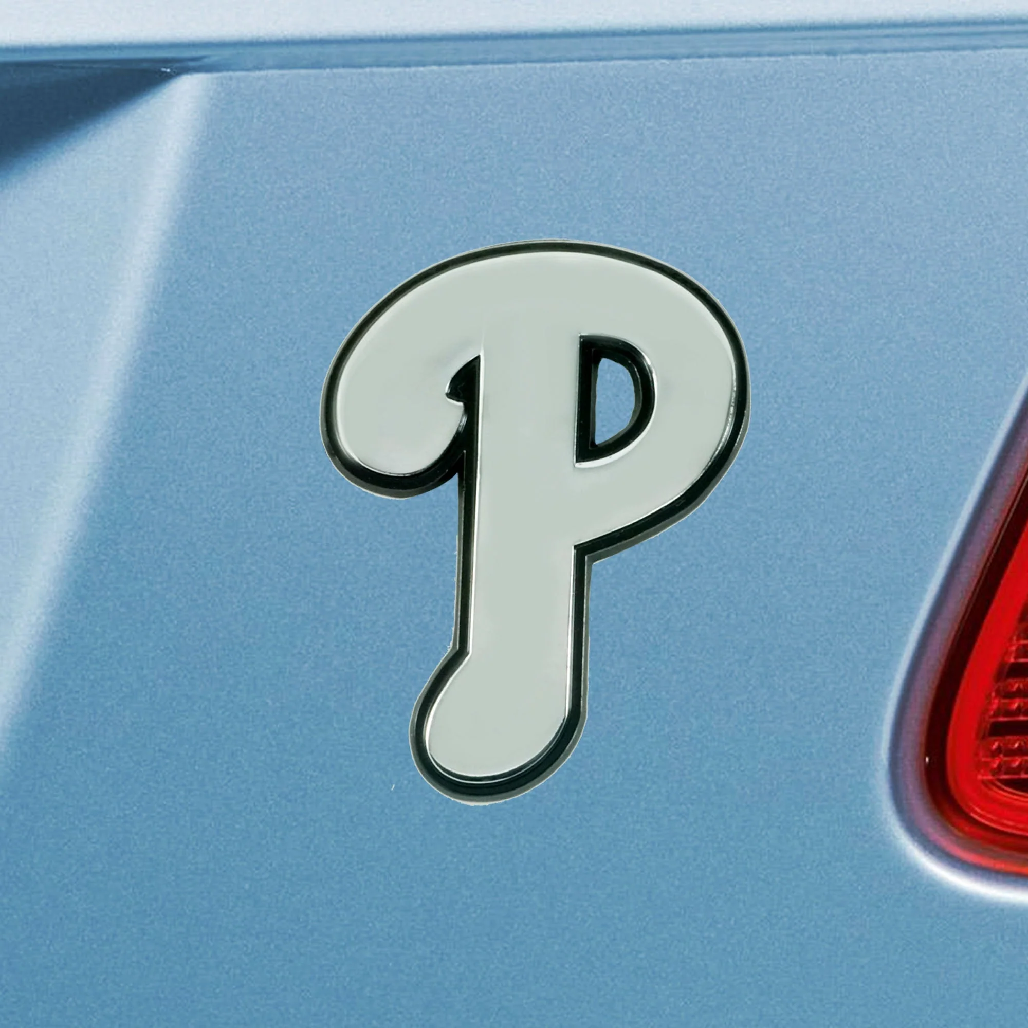 MLB - Philadelphia Phillies Chrome Emblem - Image 2