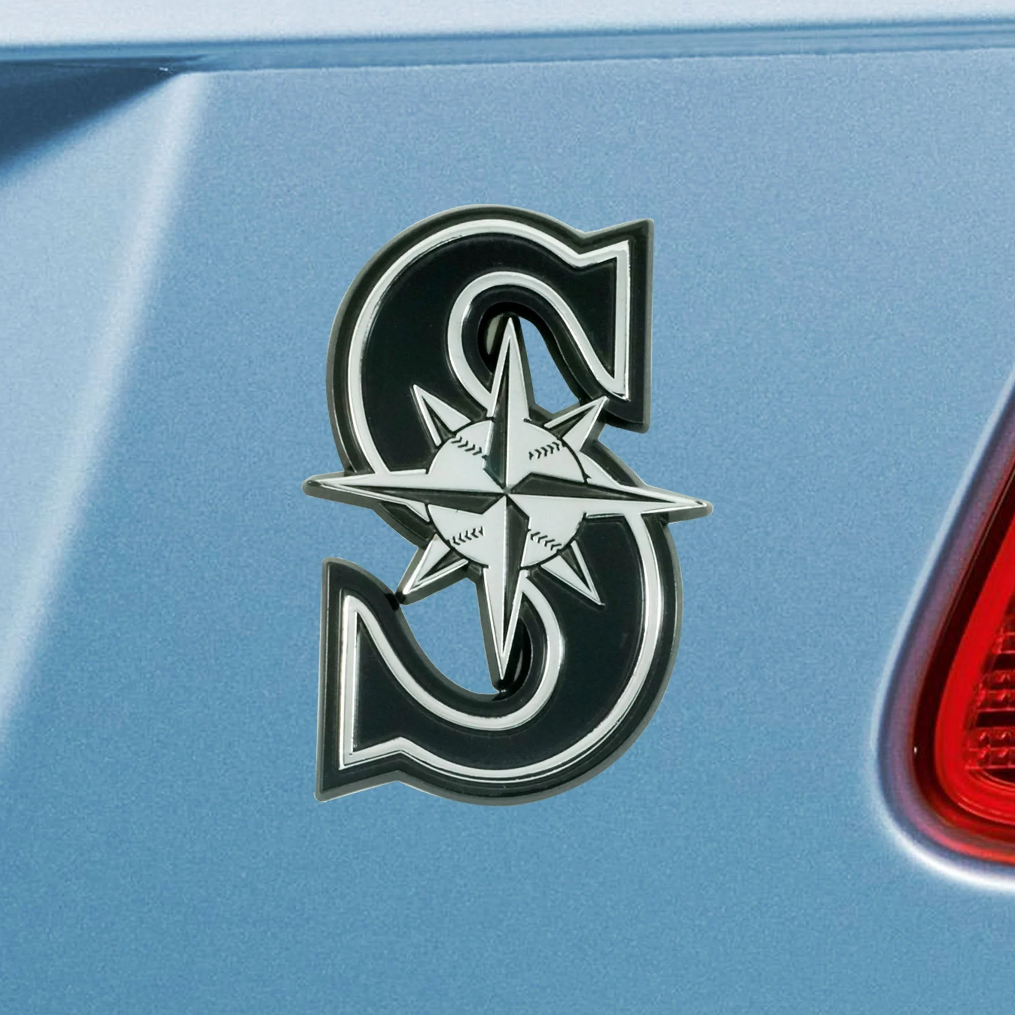 MLB - Seattle Mariners Chrome Emblem - Image 2