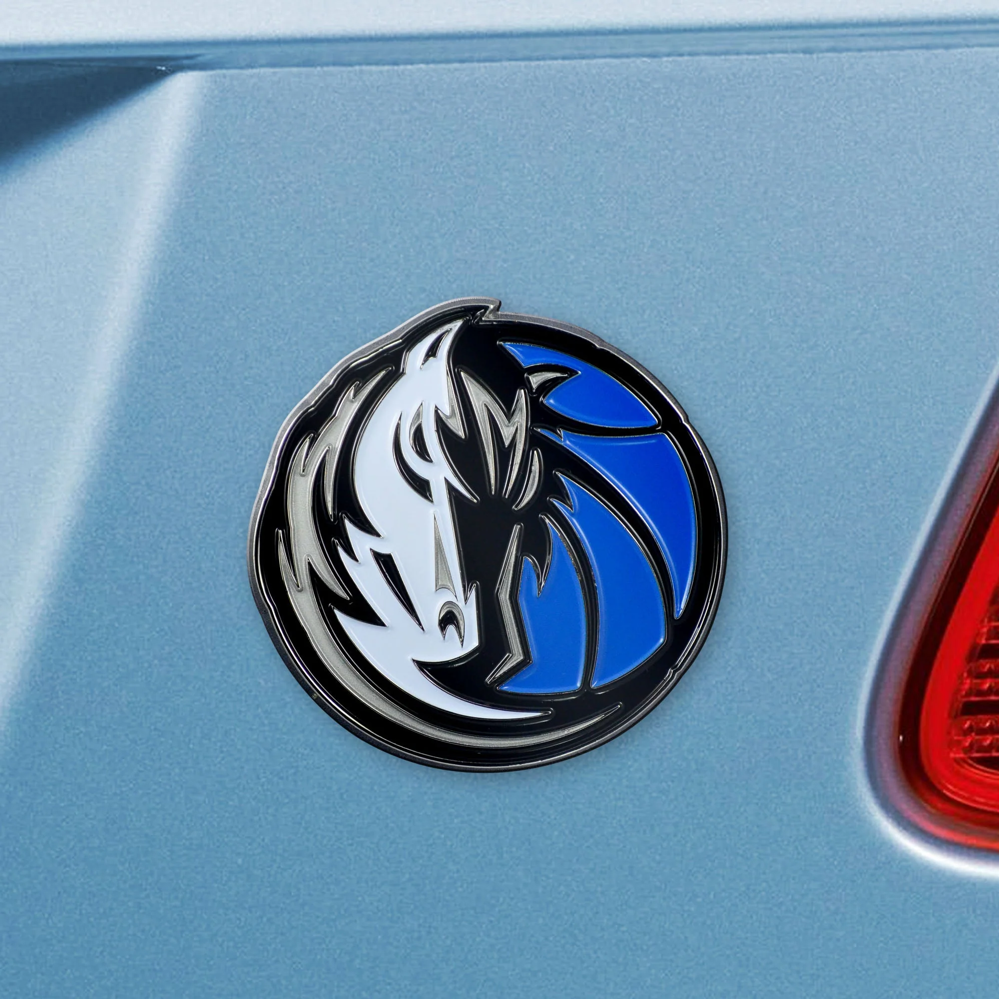 NBA - Dallas Mavericks Color Emblem - Image 2