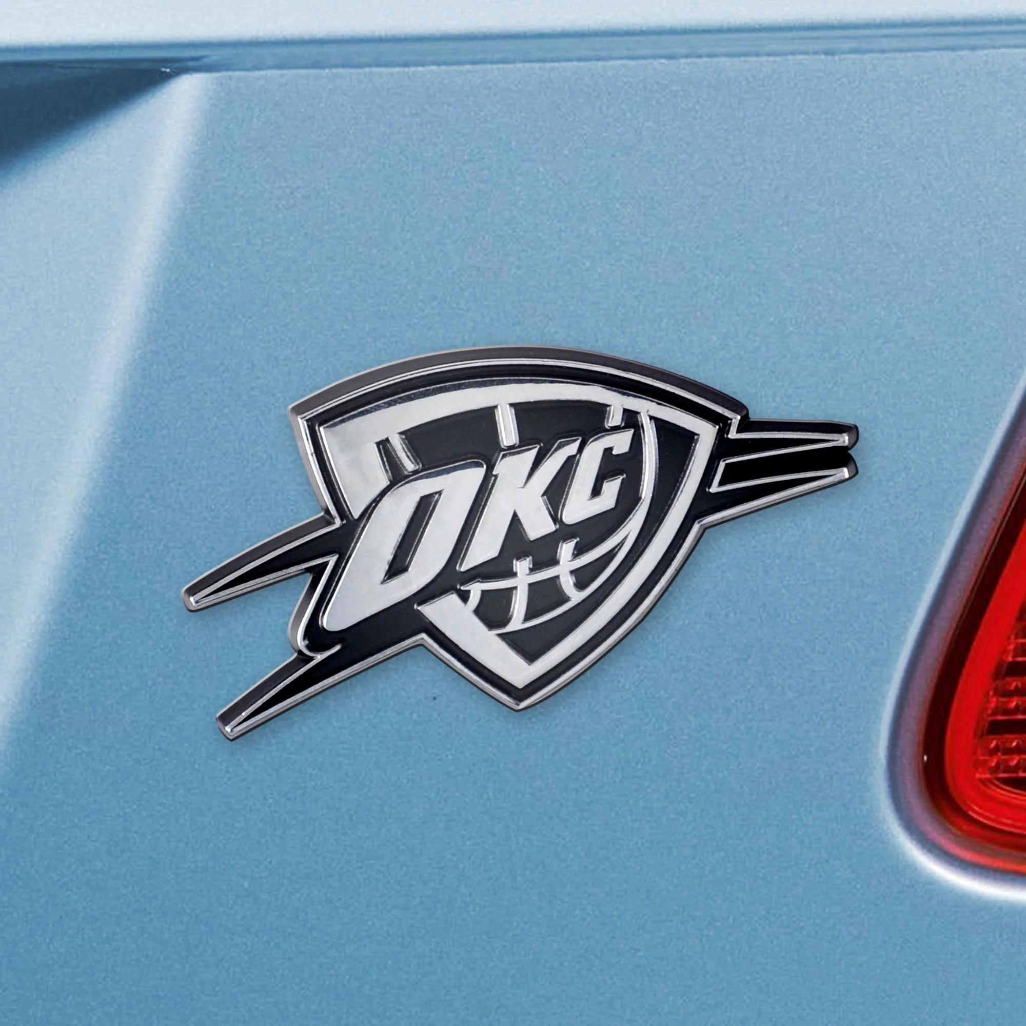 NBA - Oklahoma City Thunder Chrome Emblem - Image 2
