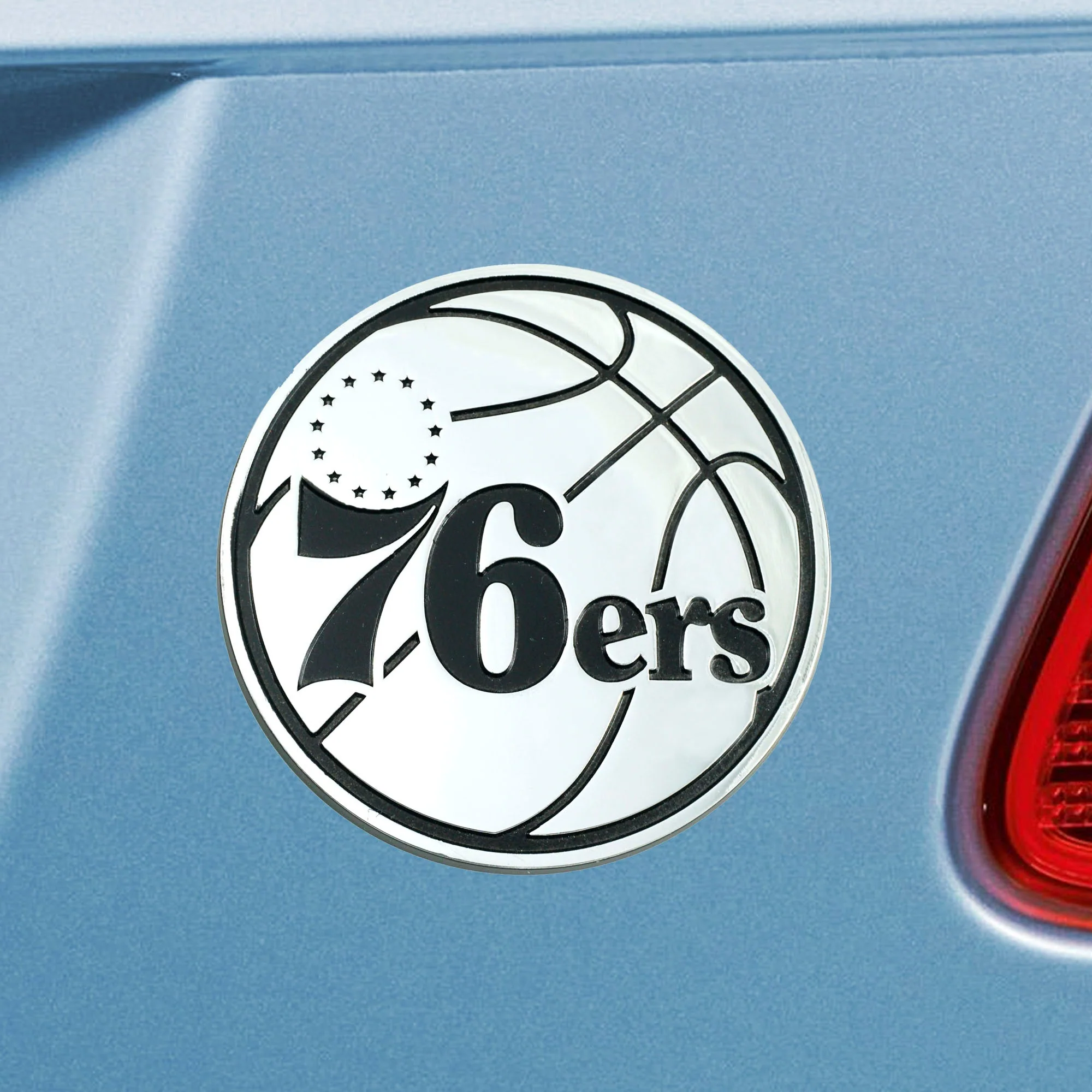 NBA - Philadelphia 76ers Chrome Emblem - Image 2