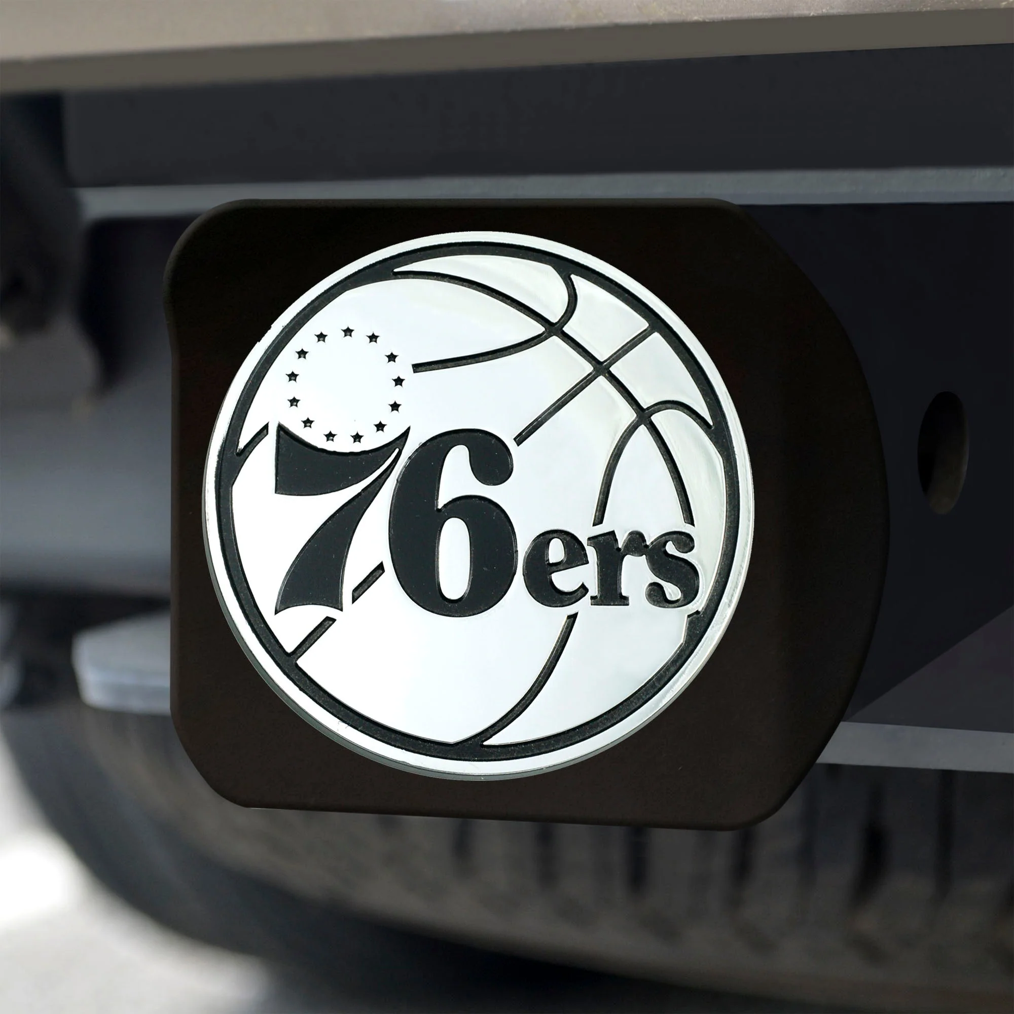 NBA - Philadelphia 76ers Chrome on Black Hitch Cover - Image 2