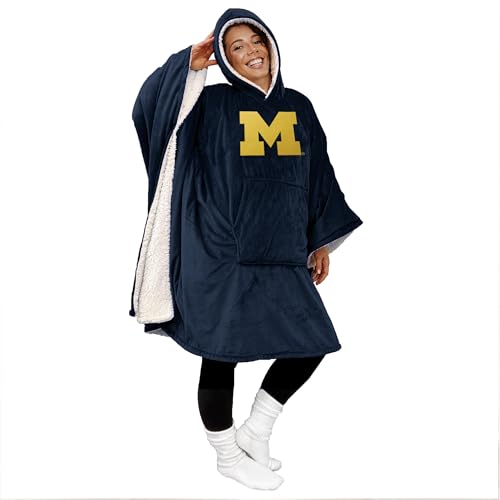 NCAA Michigan Wolverines Team Color Bloncho w/Logo Patch & Sherpa - Image 2