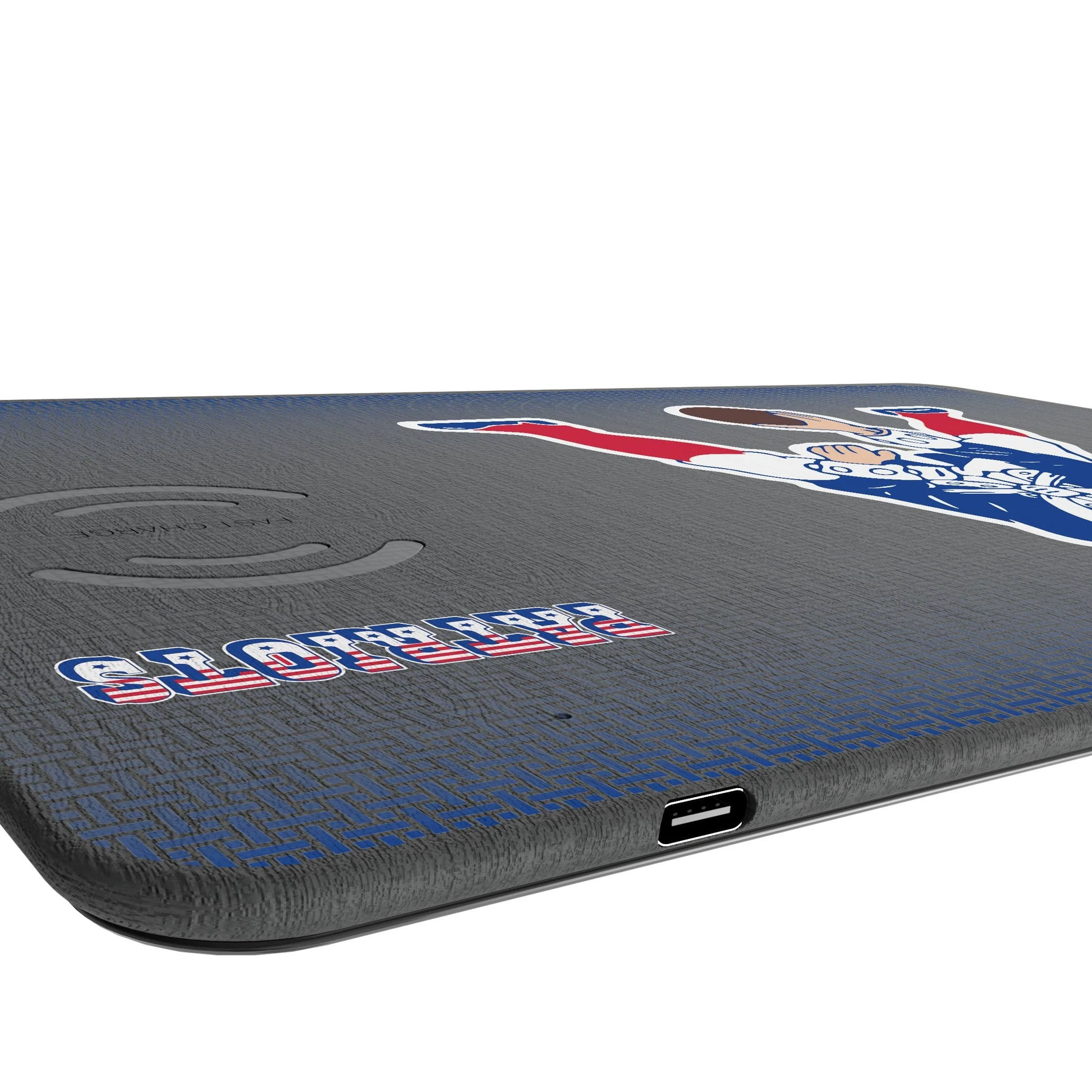 New England Patriots Historic Collection Linen 15-Watt Wireless Charger and Mouse Pad - Image 3