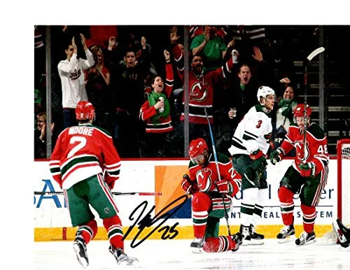 New Jersey Devils Devonte Smith Pelly signed 8x10 photo