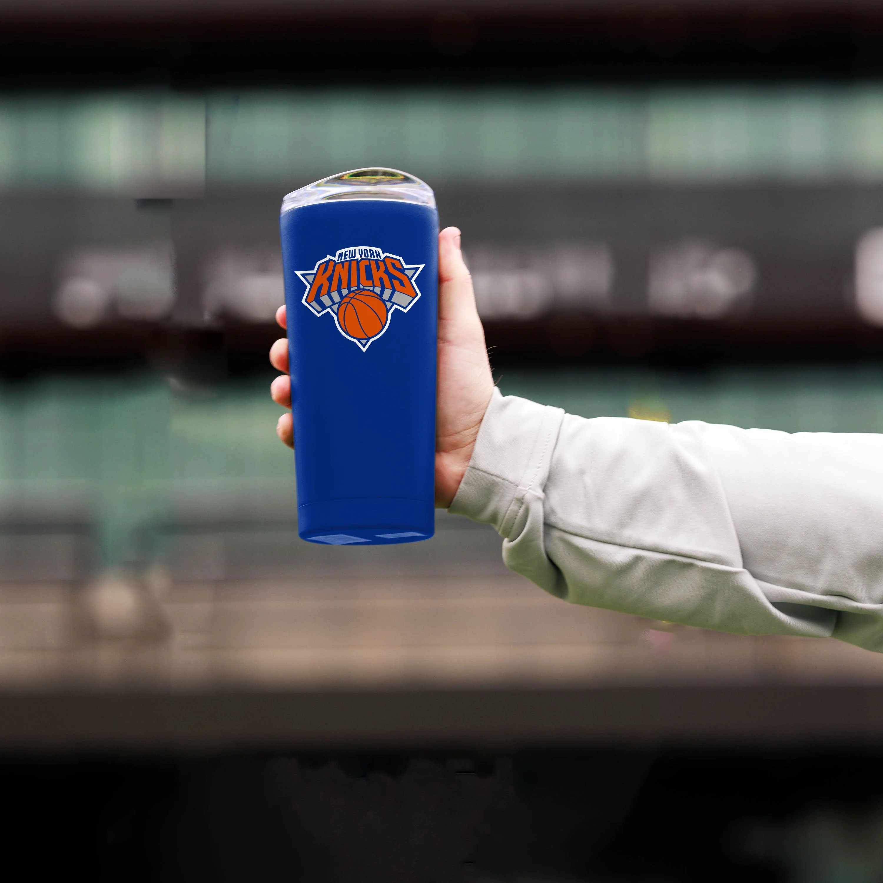 New York Knicks 20oz Flipside Powder Coat Tumbler - Image 3