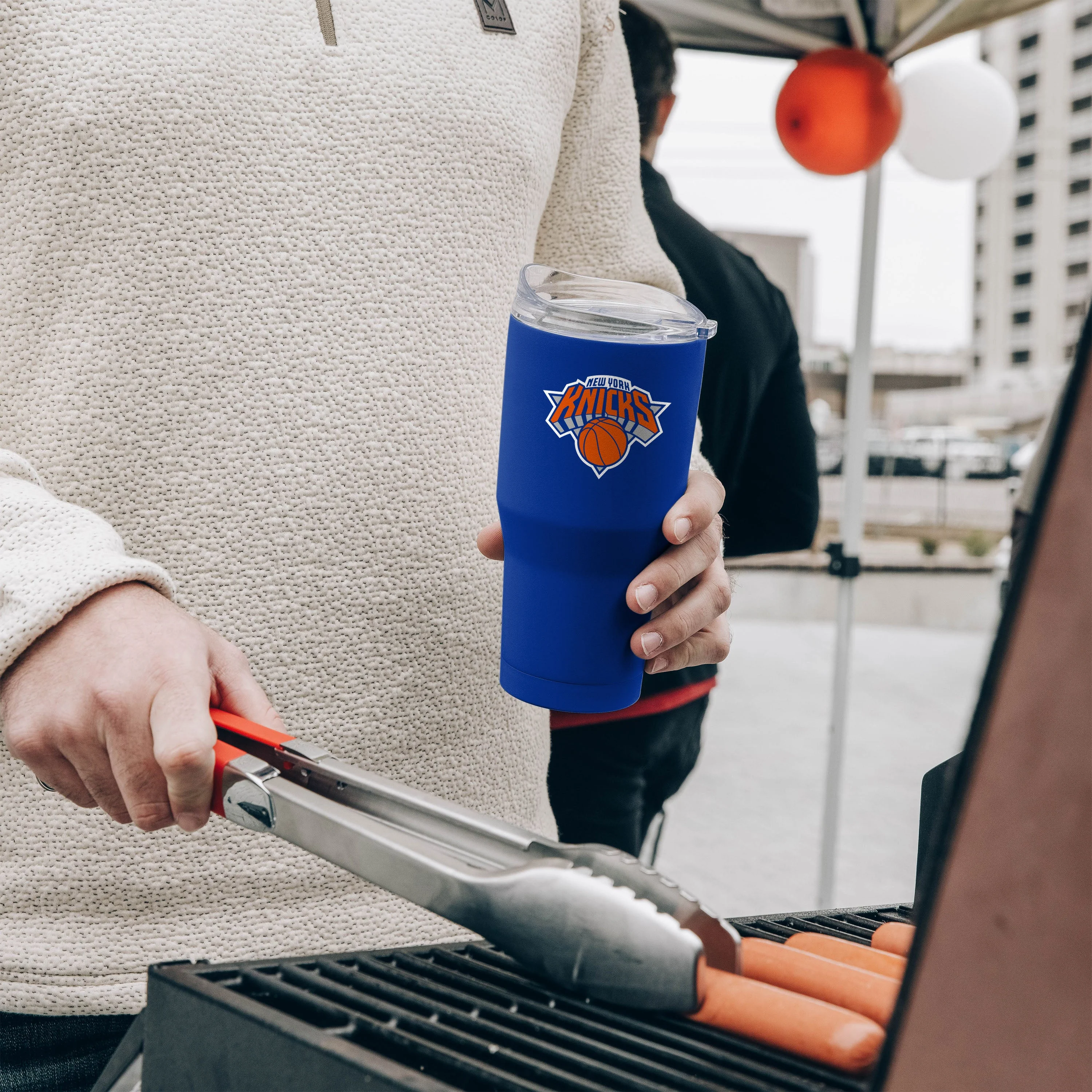 New York Knicks 30oz Flipside Powder Coat Tumbler - Image 3