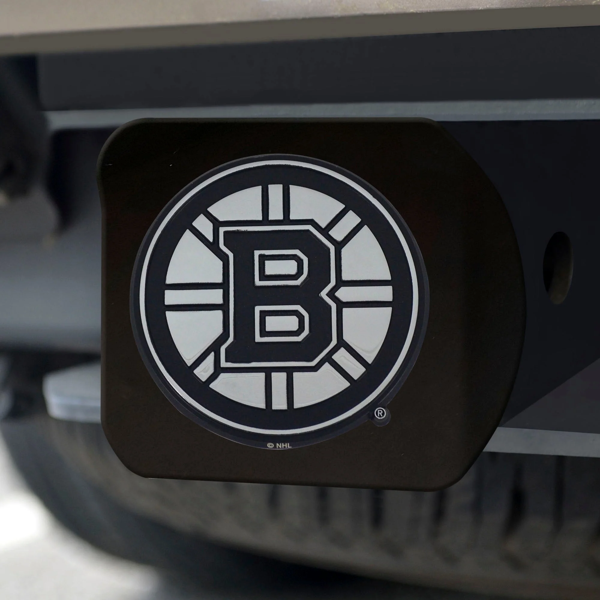 NHL - Boston Bruins Chrome on Black Hitch Cover - Image 2