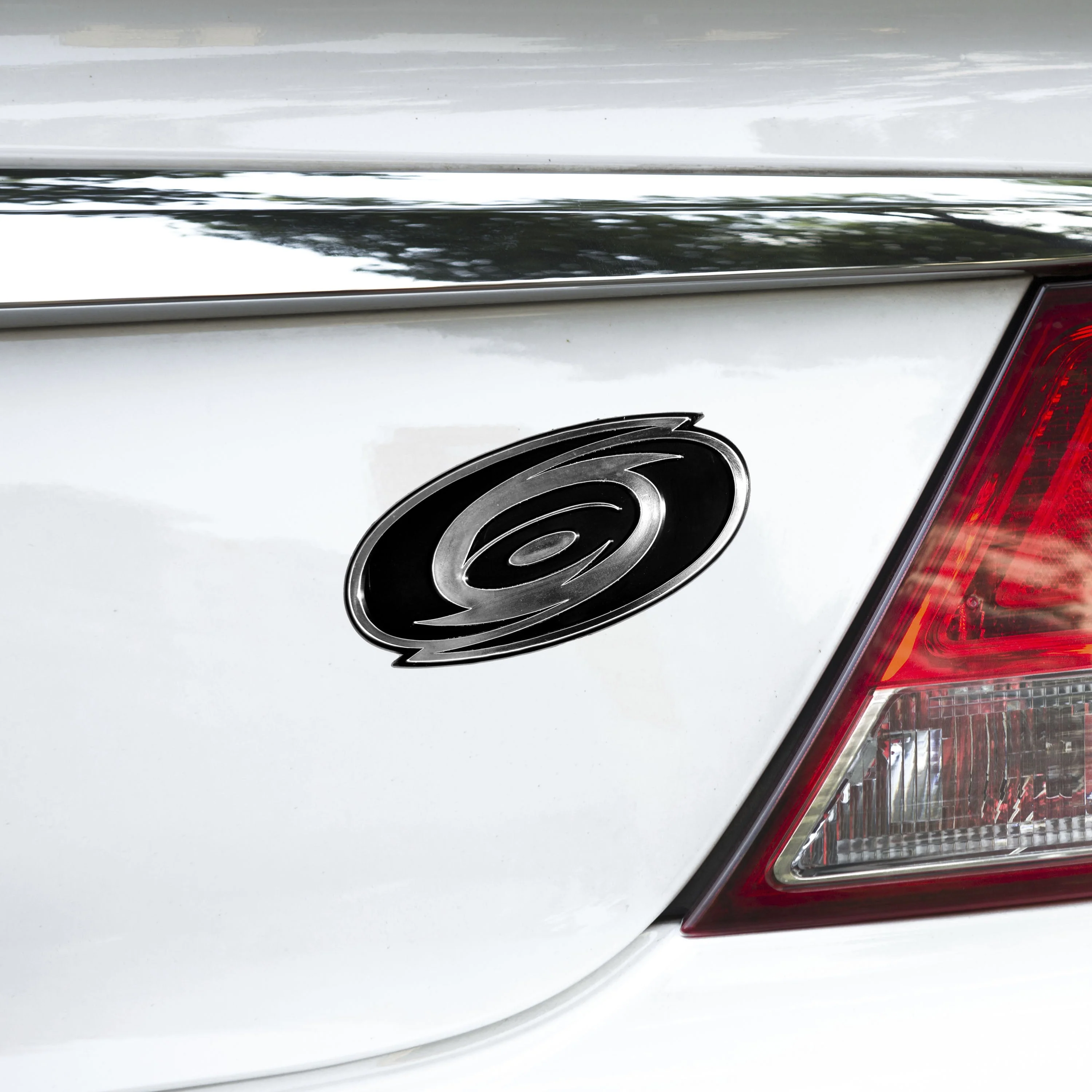 NHL - Carolina Hurricanes Plastic Chrome Emblem - Image 2