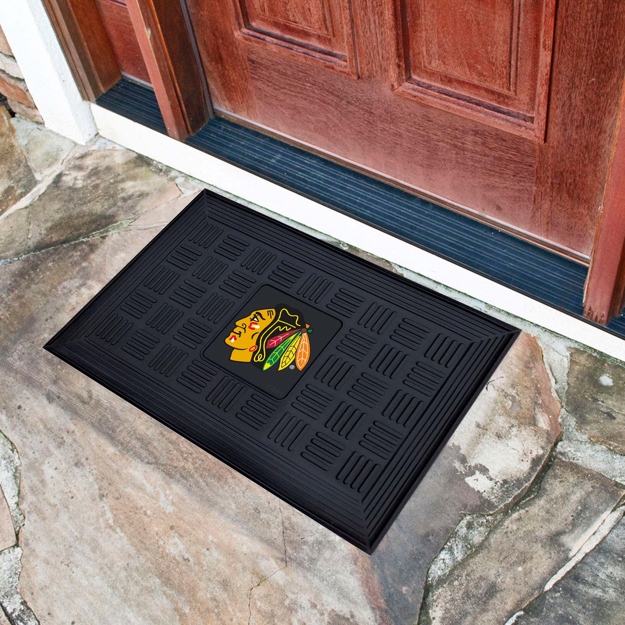 NHL - Chicago Blackhawks Medallion Door Mat - Image 2