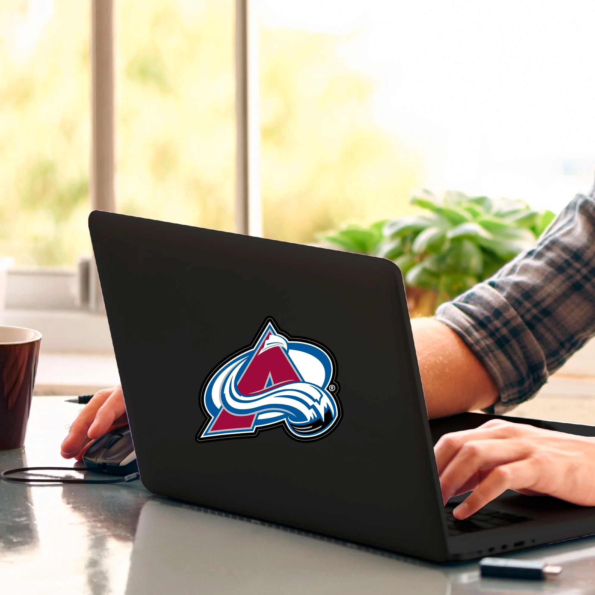 NHL - Colorado Avalanche Matte Decal - Image 2