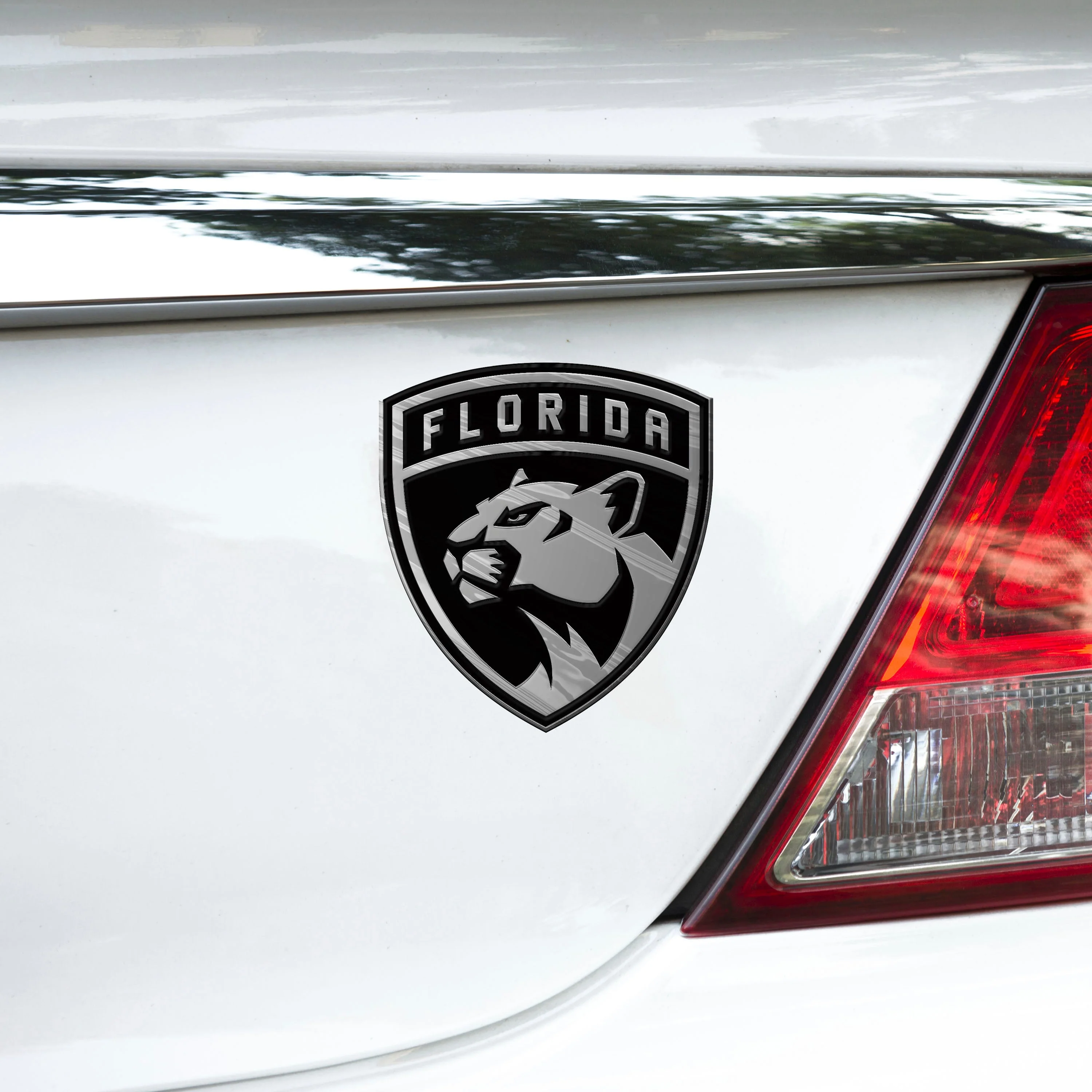 NHL - Florida Panthers Plastic Chrome Emblem - Image 2