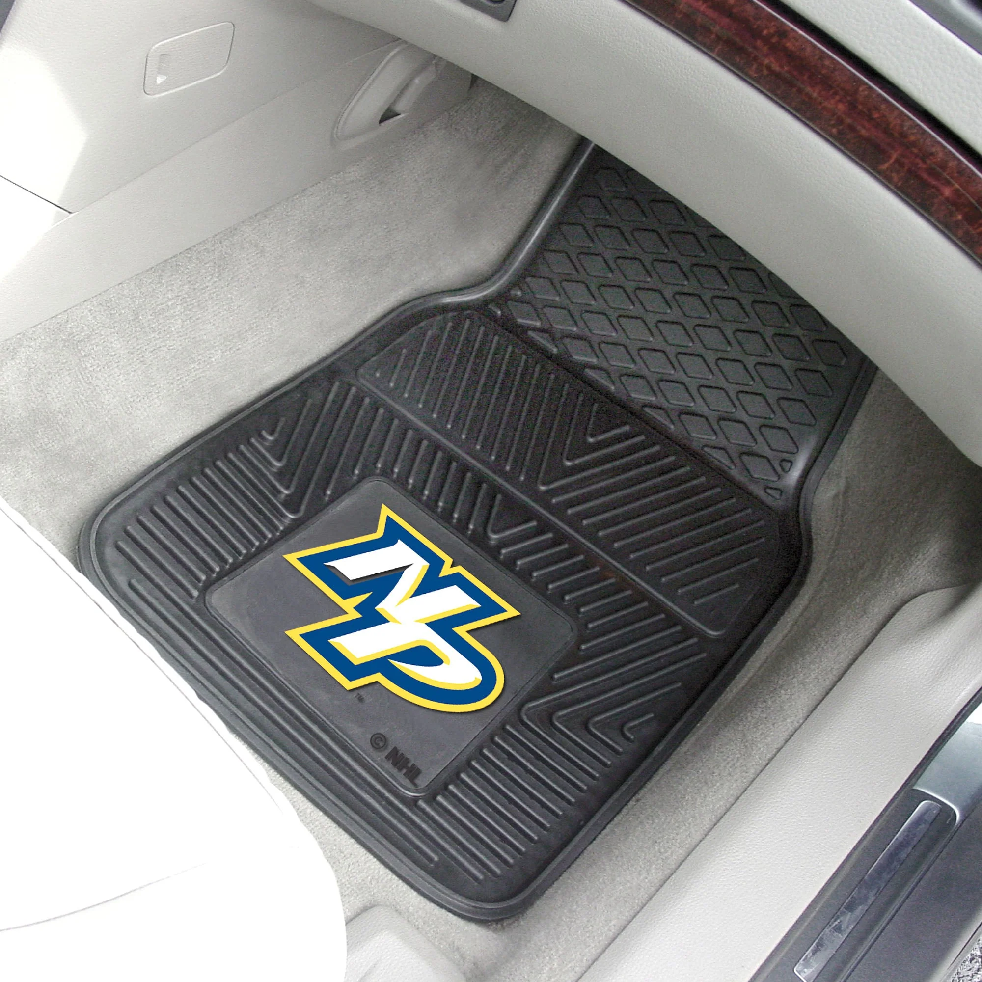NHL - Nashville Predators 2-pc Vinyl Car Mat Set - Image 2