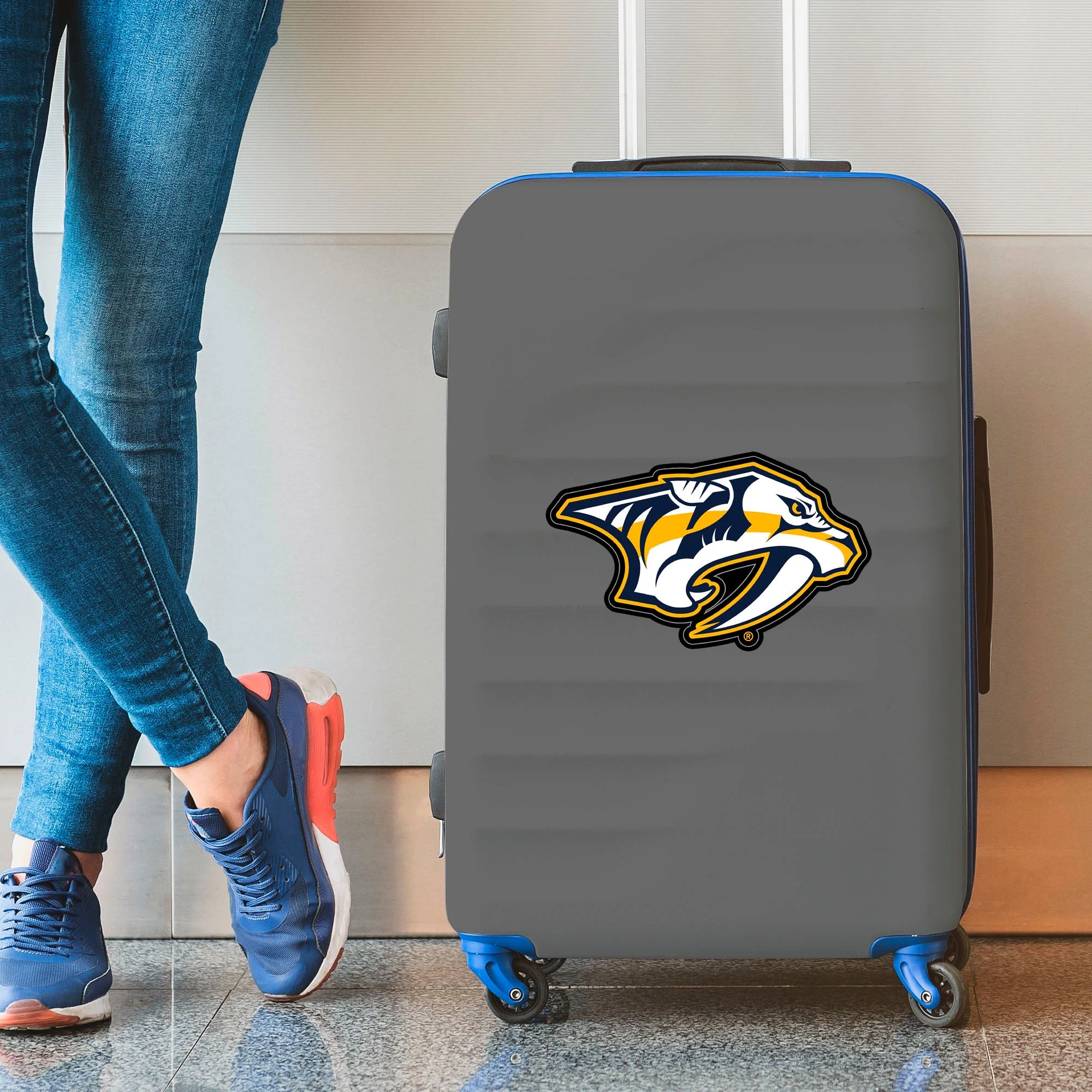 NHL - Nashville Predators Large Decal - Image 2