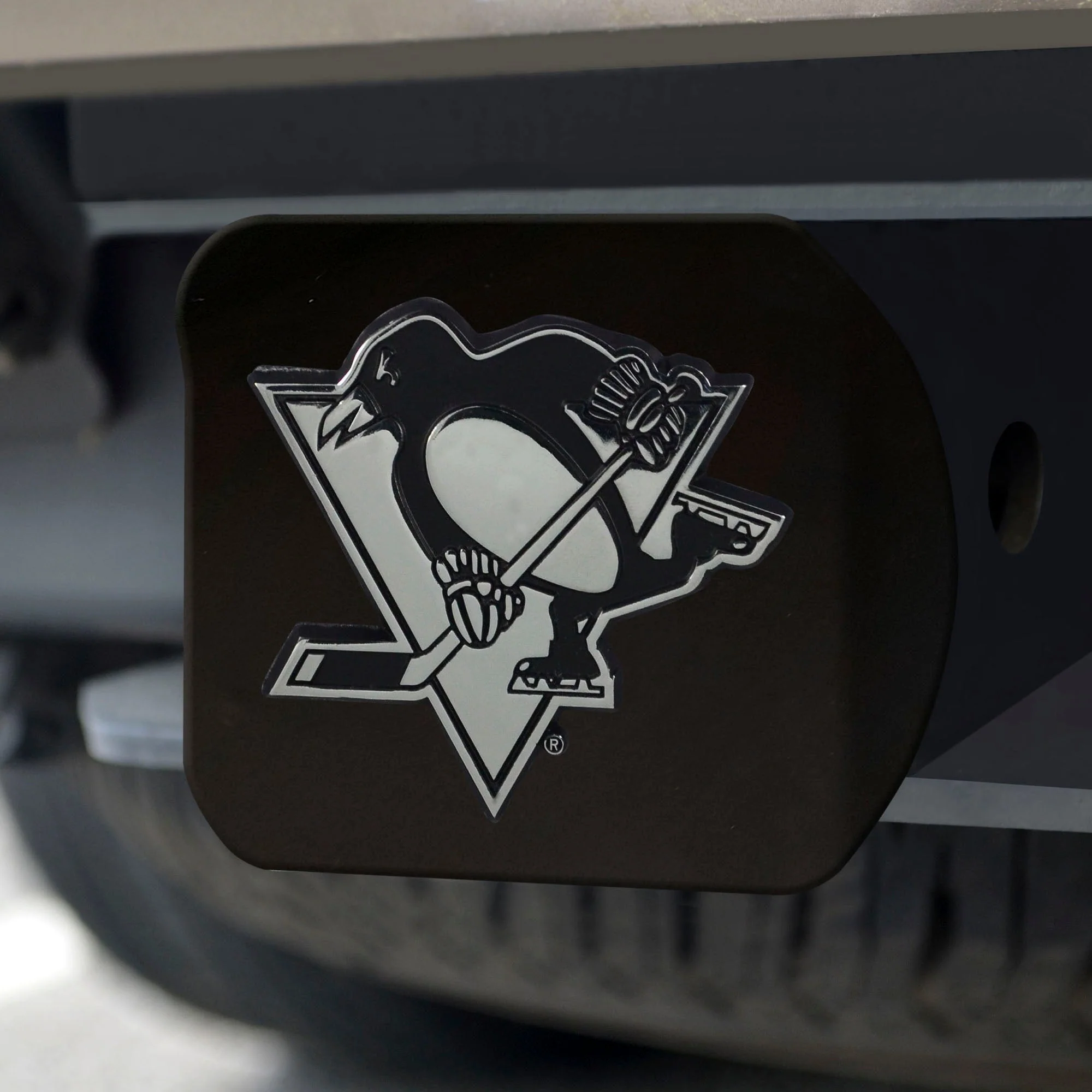 NHL - Pittsburgh Penguins Chrome on Black Hitch Cover - Image 2