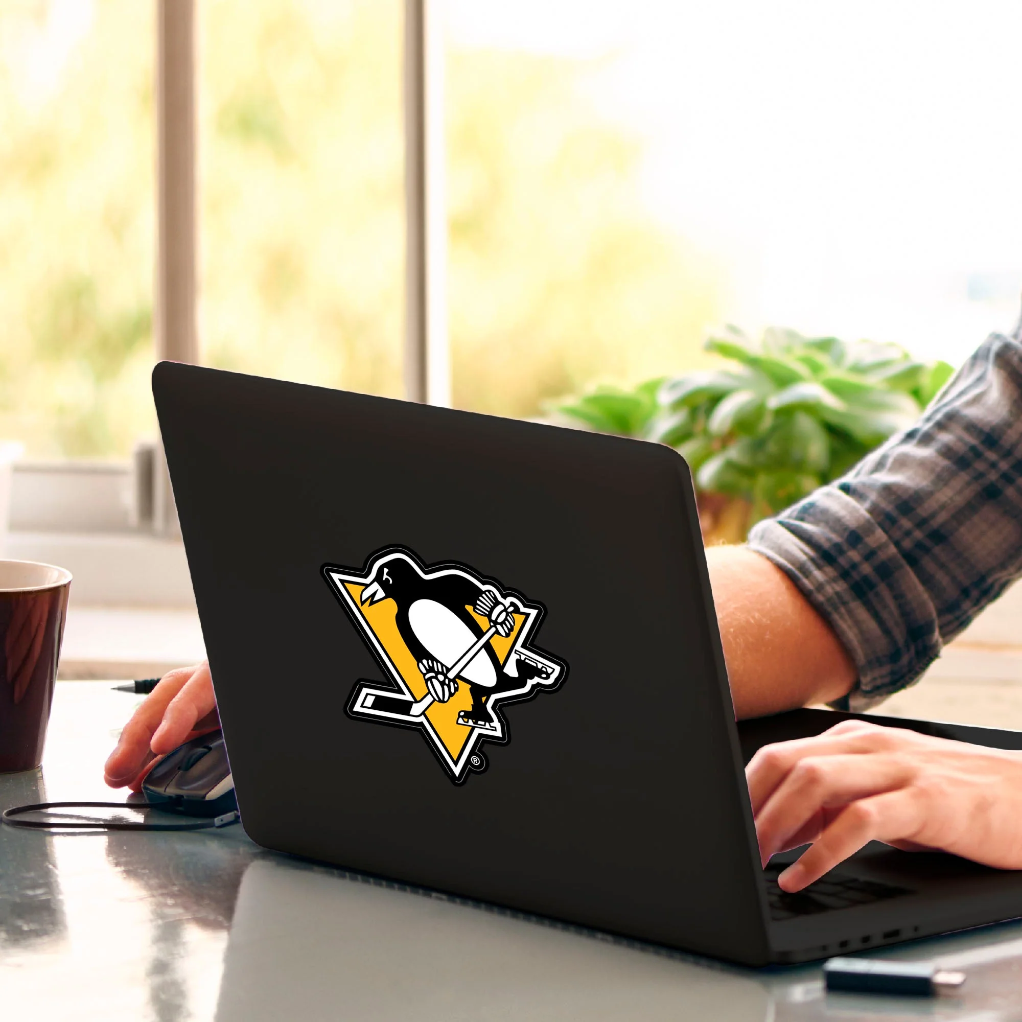 NHL - Pittsburgh Penguins Matte Decal - Image 2