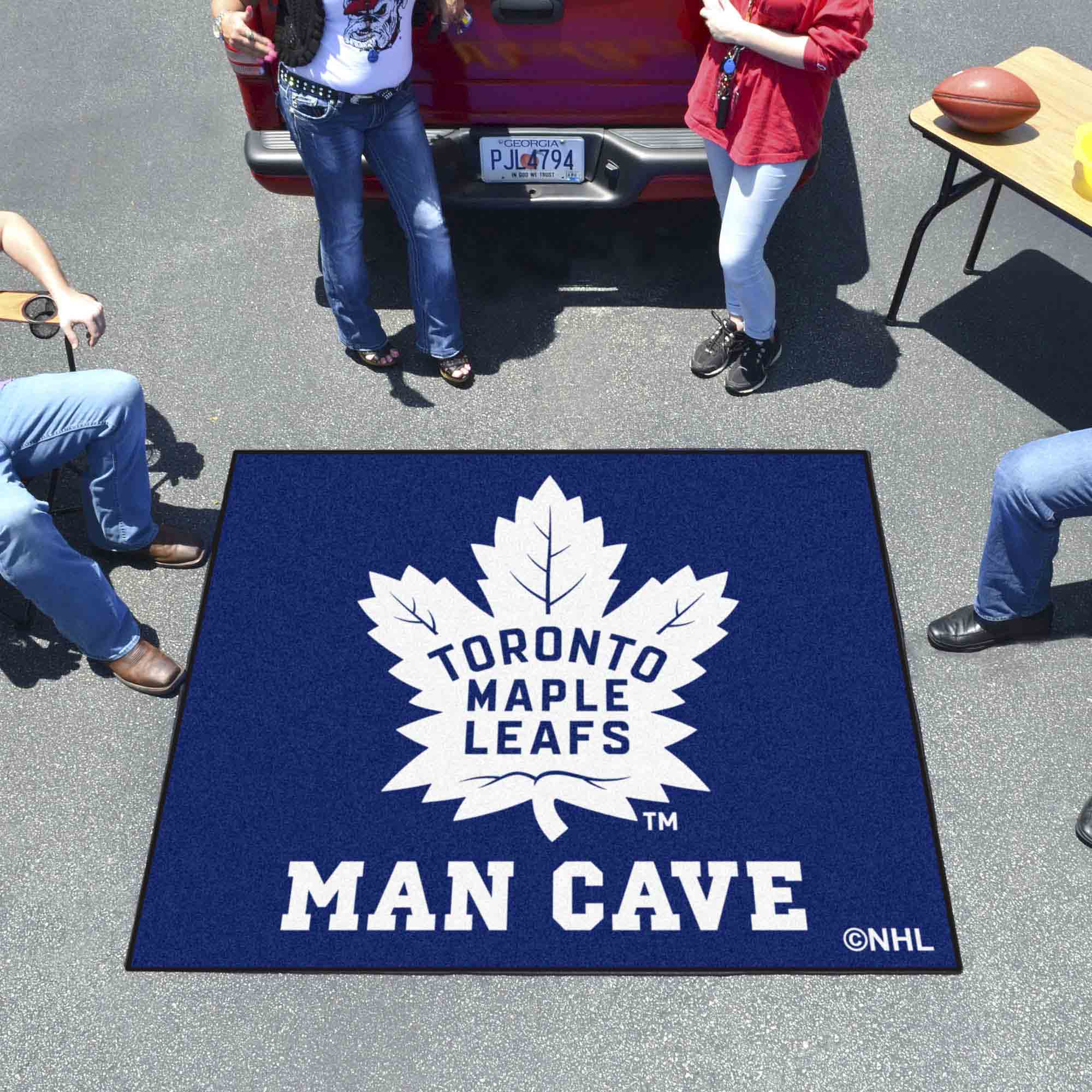 NHL - Toronto Maple Leafs Man Cave Tailgater - Image 2