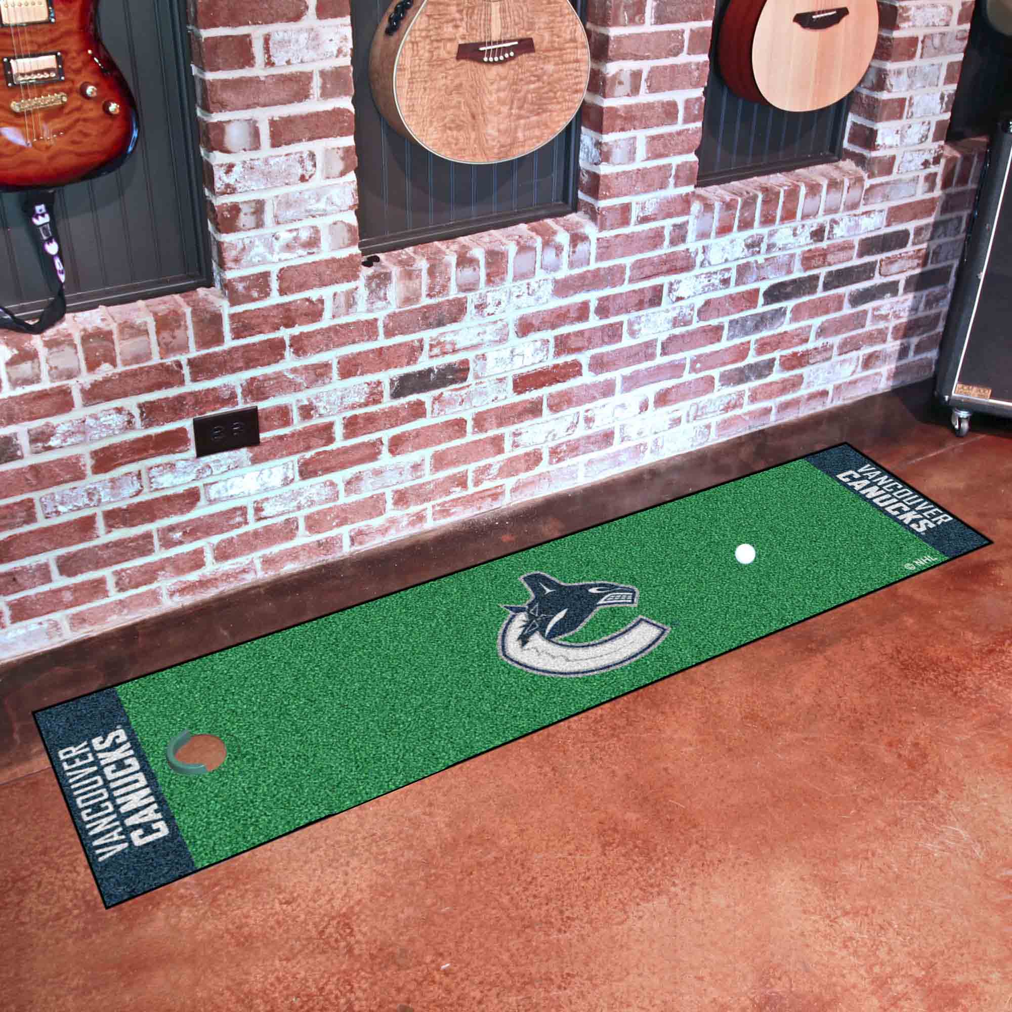 NHL - Vancouver Canucks Putting Green Mat - Image 2
